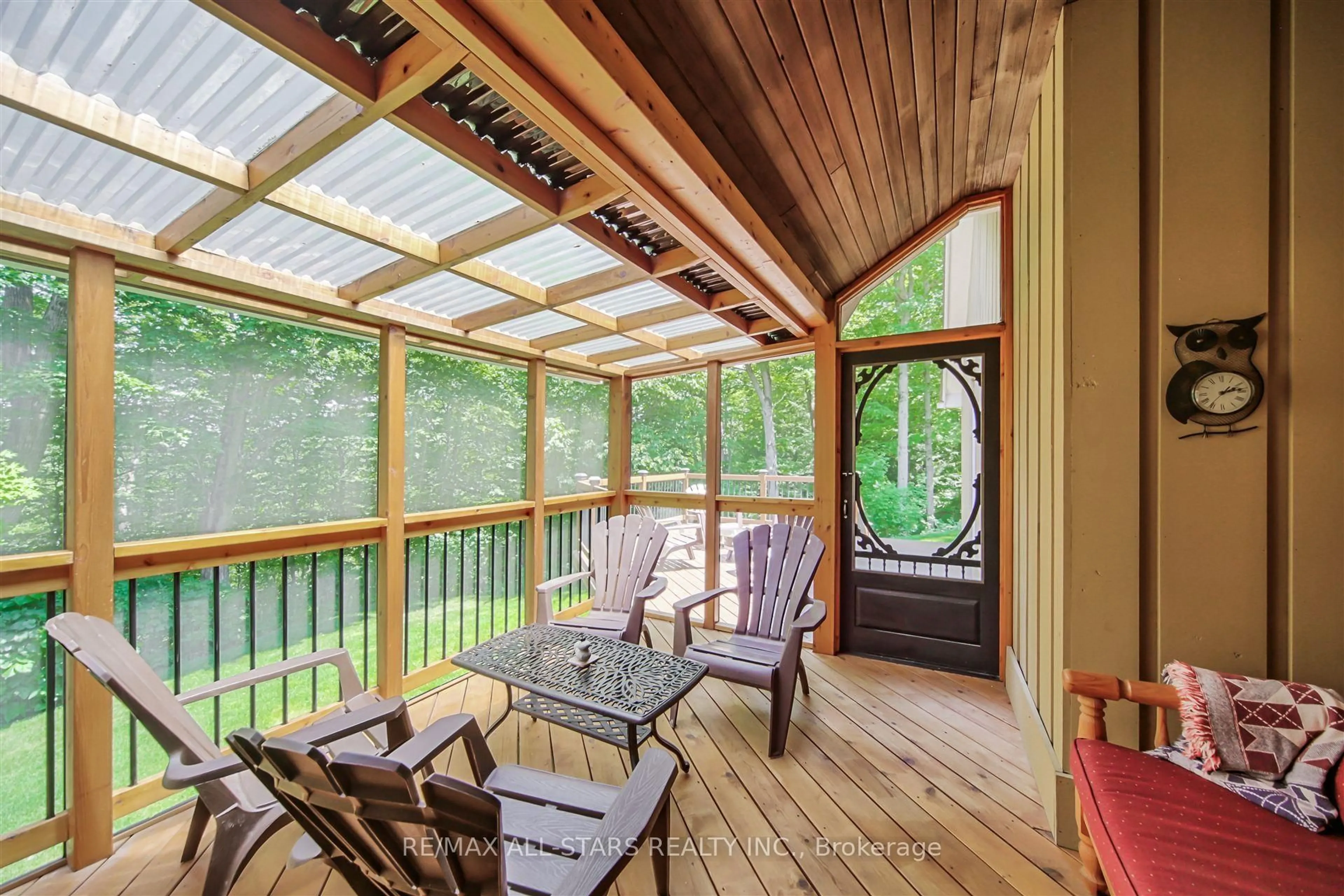 Patio, water/lake/river/ocean view for 19 Bristol Sands Cres, Uxbridge Ontario L4A 7X4