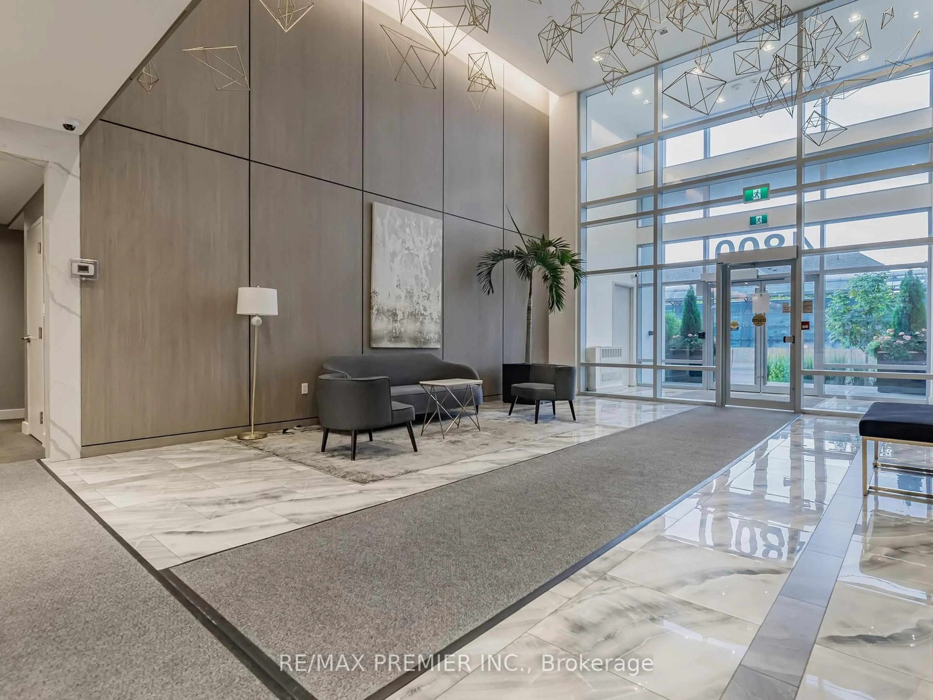Lobby for 4800 Highway 7 Rd #119, Vaughan Ontario L4L 1H8