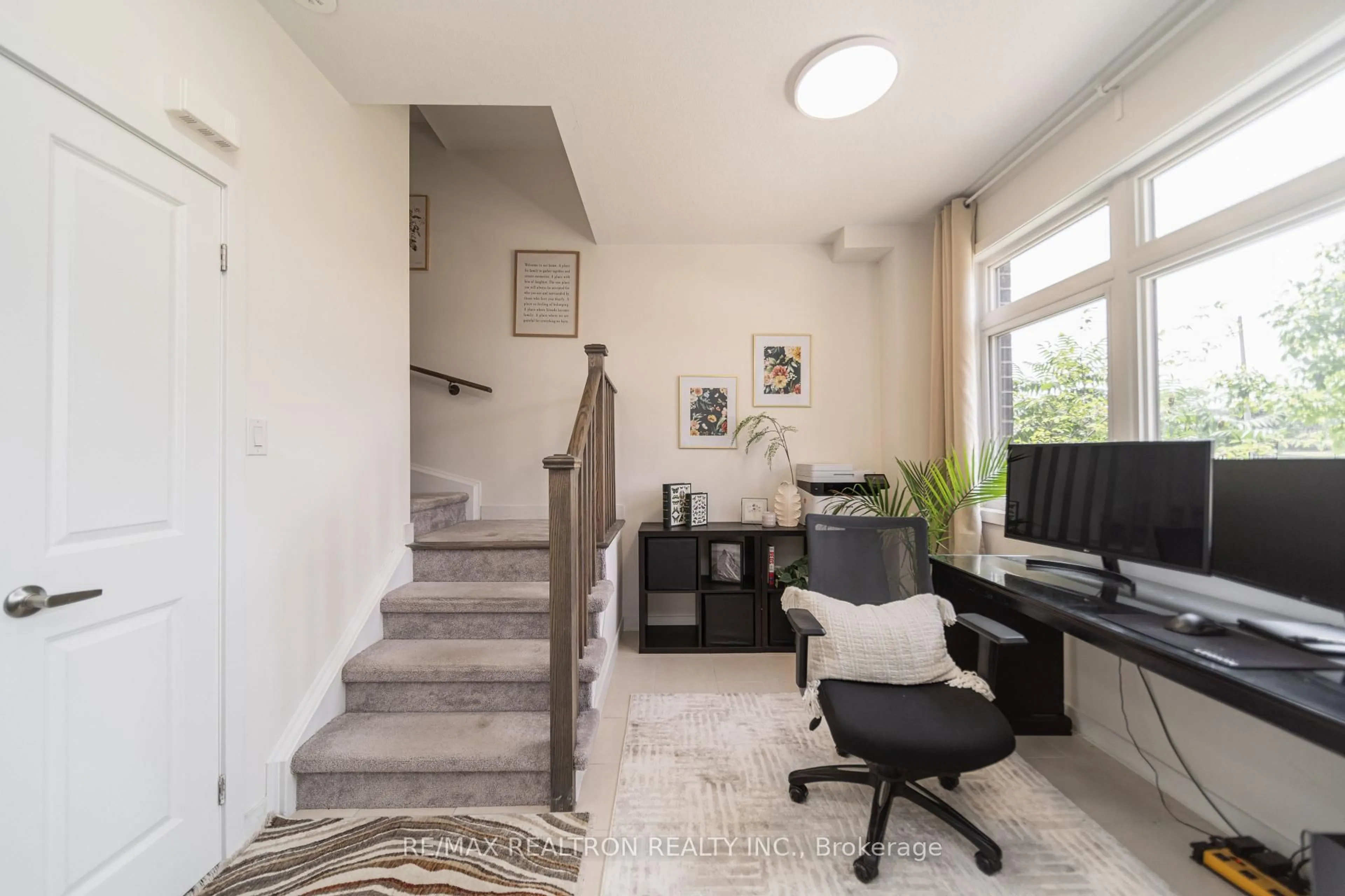 Unknown for 14 Garneau St, Vaughan Ontario L4L 0M1
