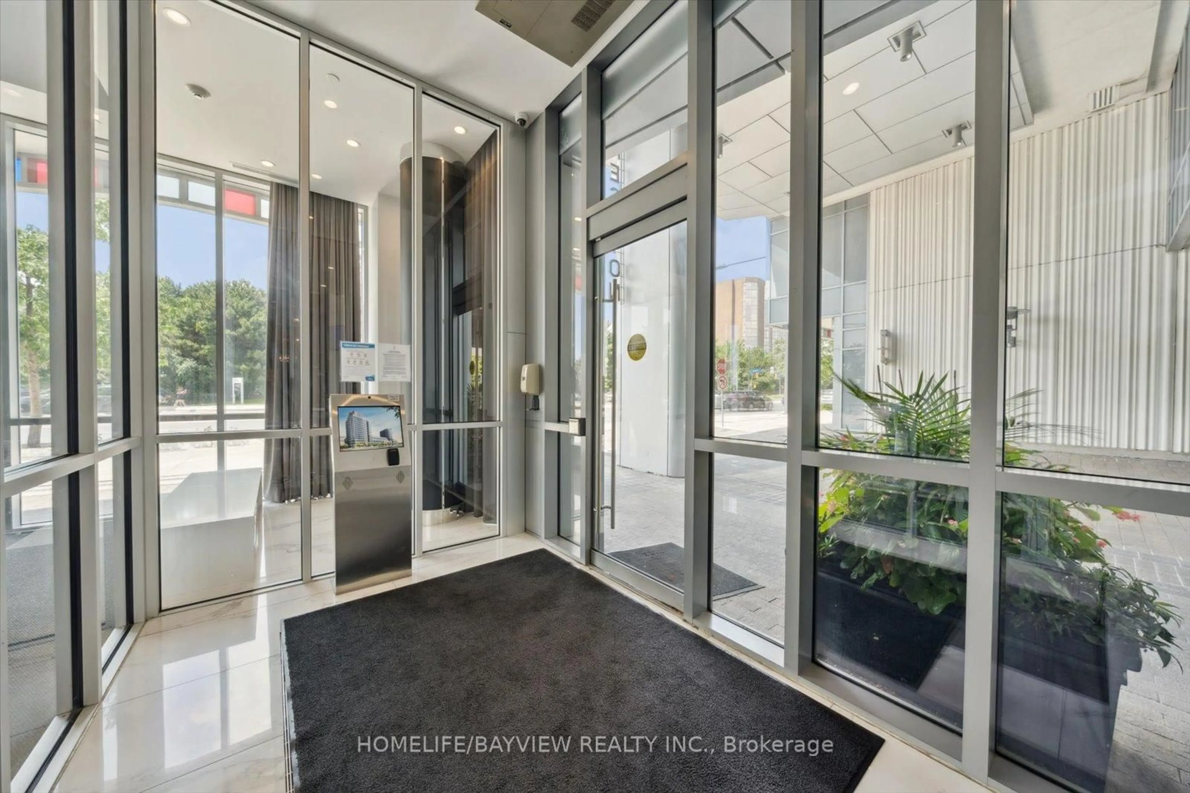 Unknown for 9471 Yonge St #220, Richmond Hill Ontario L4C 1V4