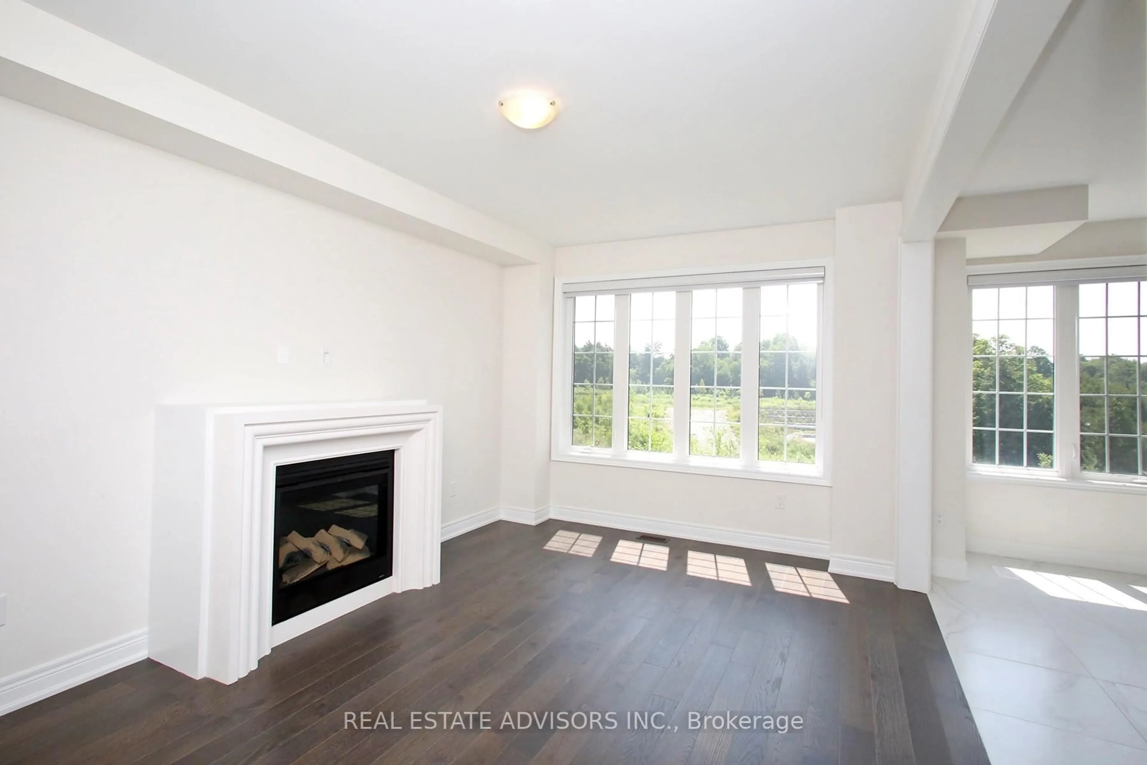 Unknown for 289 Ben Sinclair Ave, East Gwillimbury Ontario L9N 0Z1