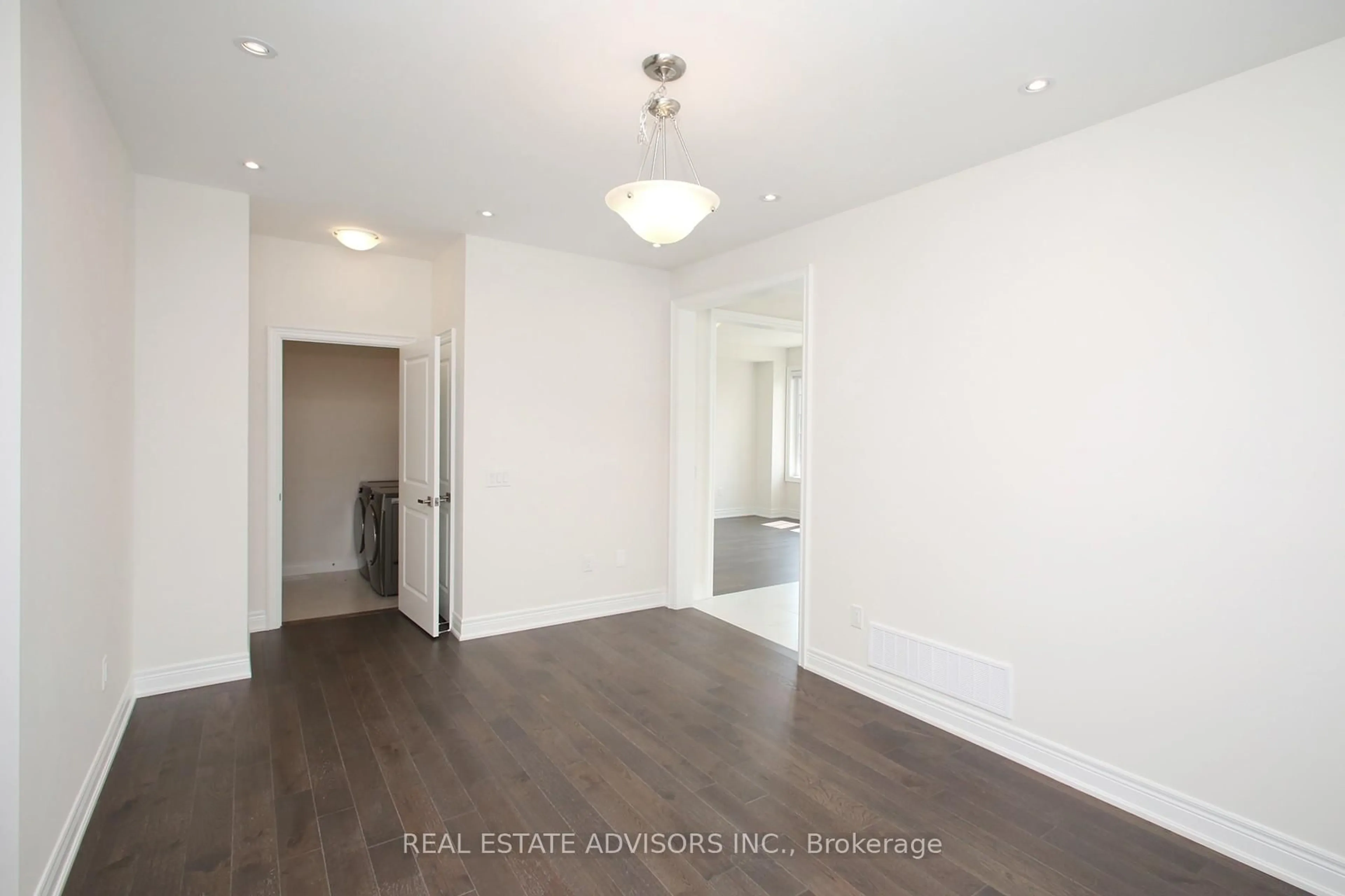 A pic of a room for 289 Ben Sinclair Ave, East Gwillimbury Ontario L9N 0Z1