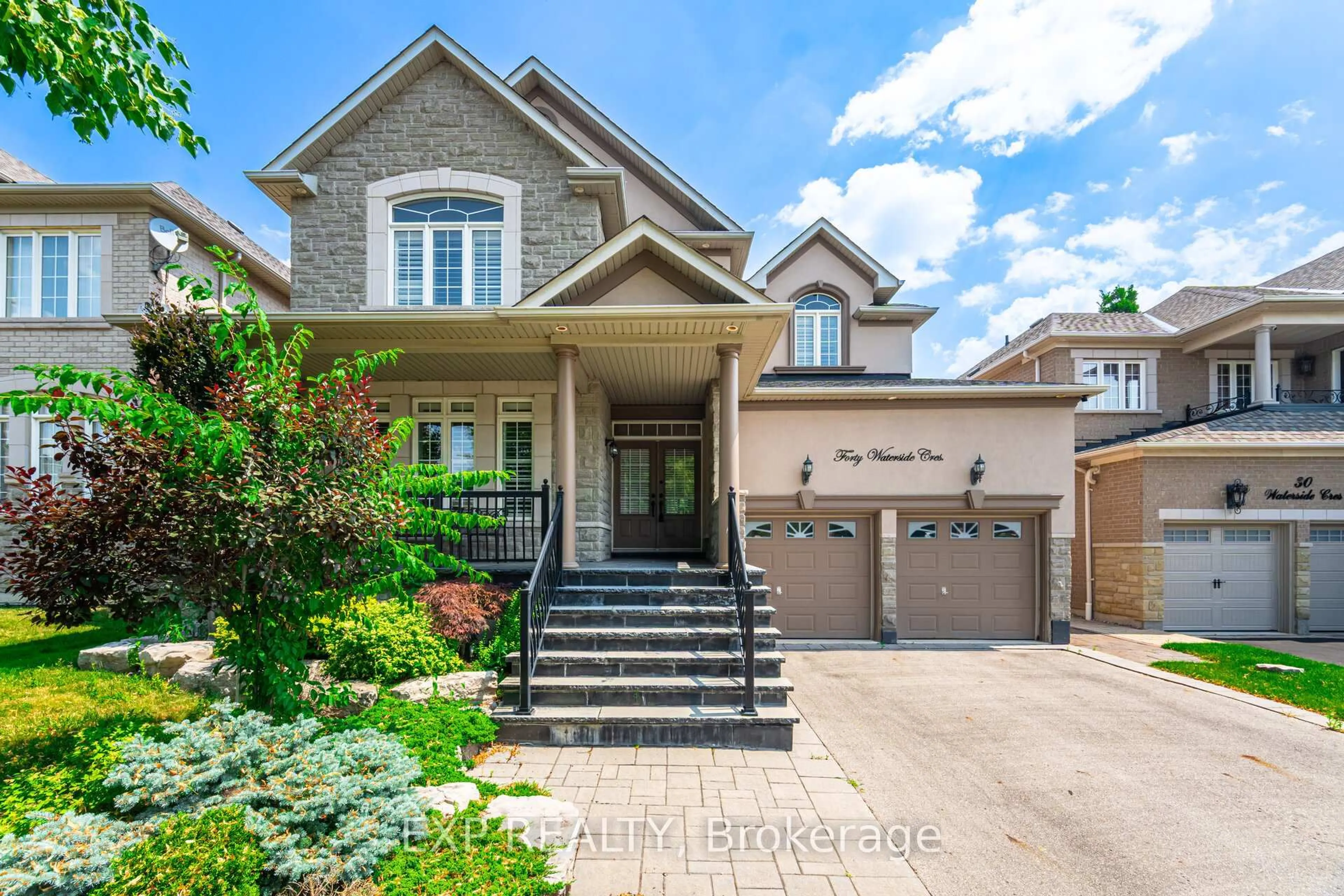 Home with brick exterior material, street for 40 Waterside Cres, Vaughan Ontario L6A 3X6