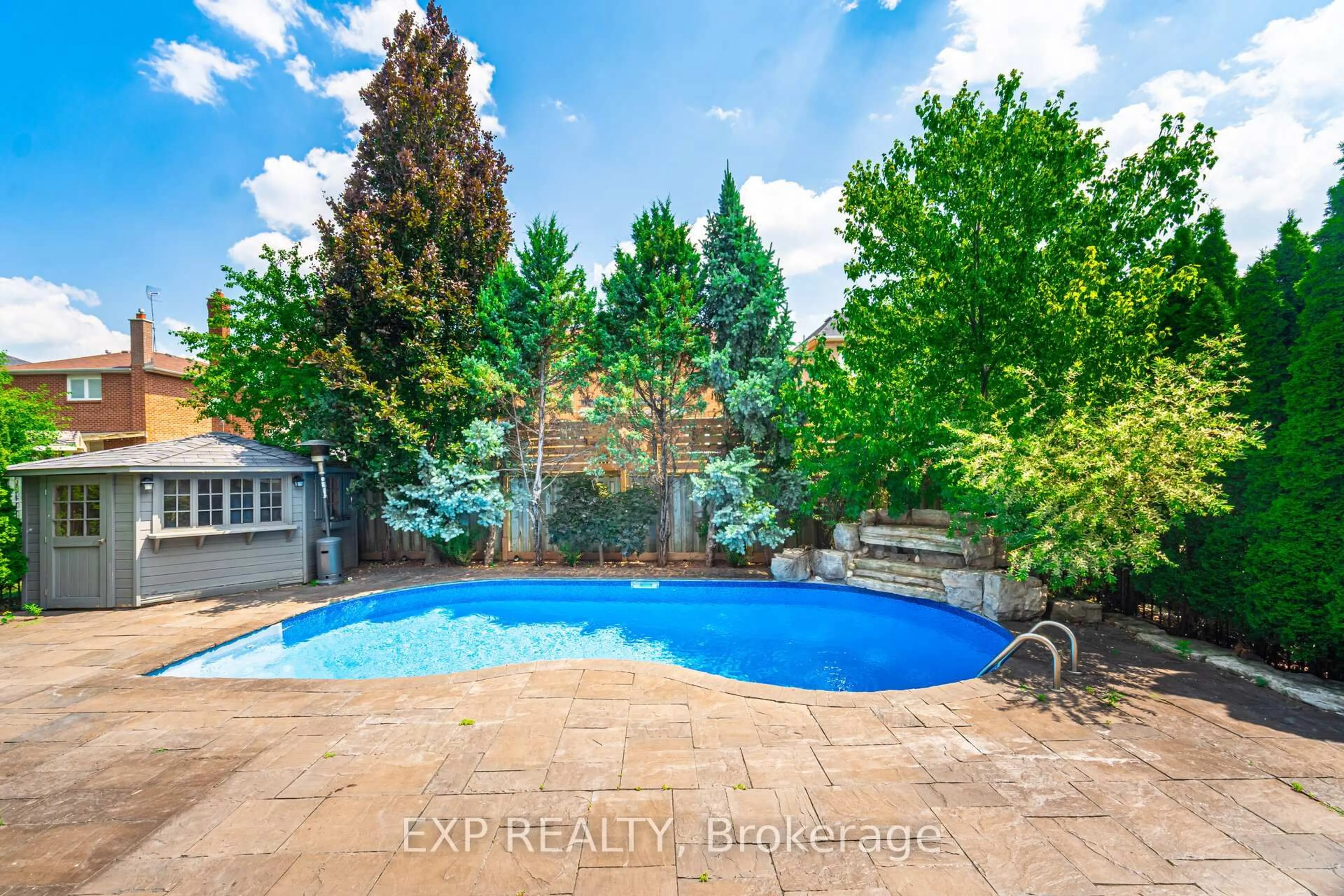 Pool for 40 Waterside Cres, Vaughan Ontario L6A 3X6