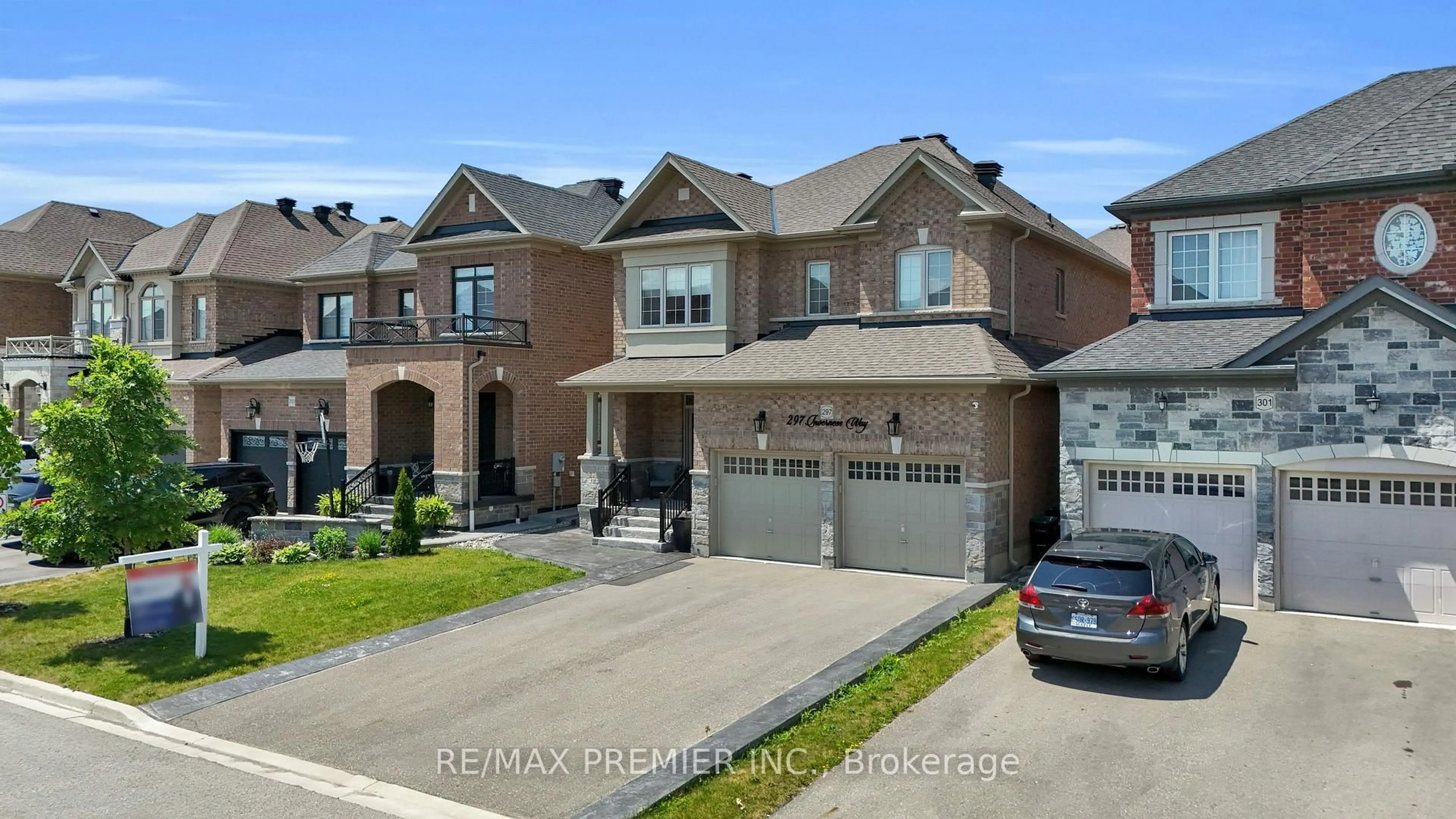 Home with brick exterior material, street for 297 Inverness Way, Bradford West Gwillimbury Ontario L3Z 2A8