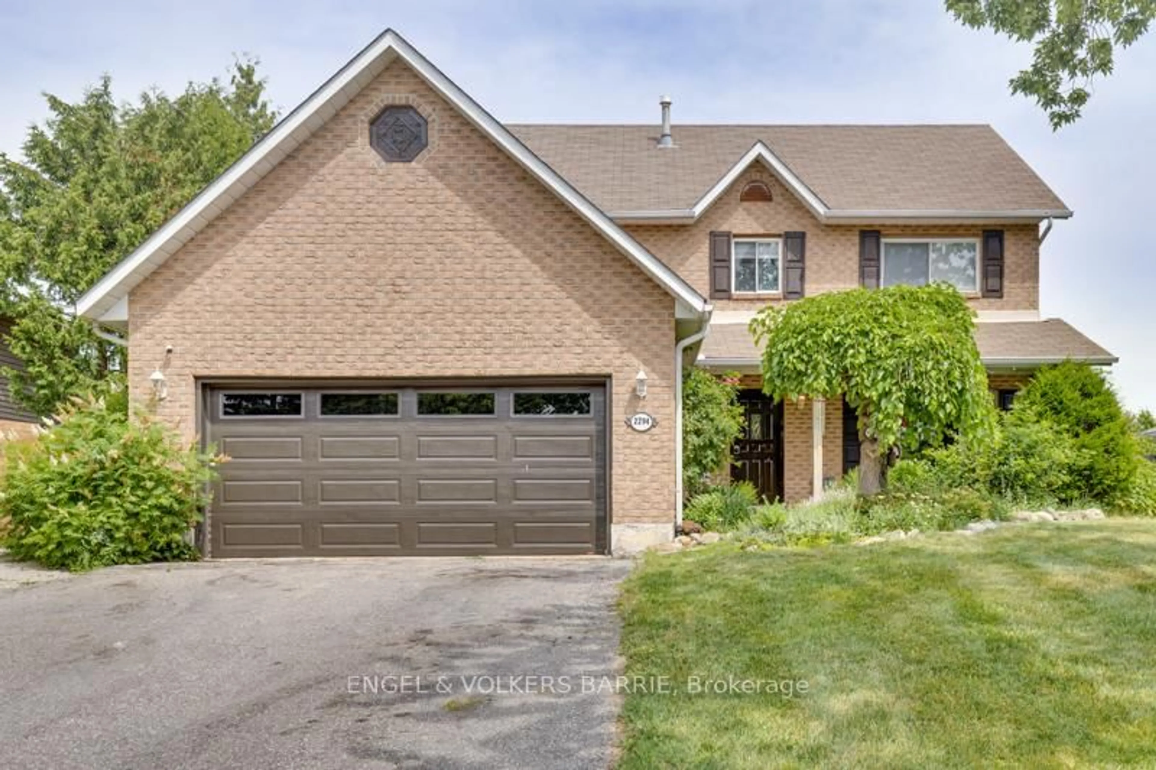 Home with brick exterior material, street for 2294 Webb St, Innisfil Ontario L9S 1K7