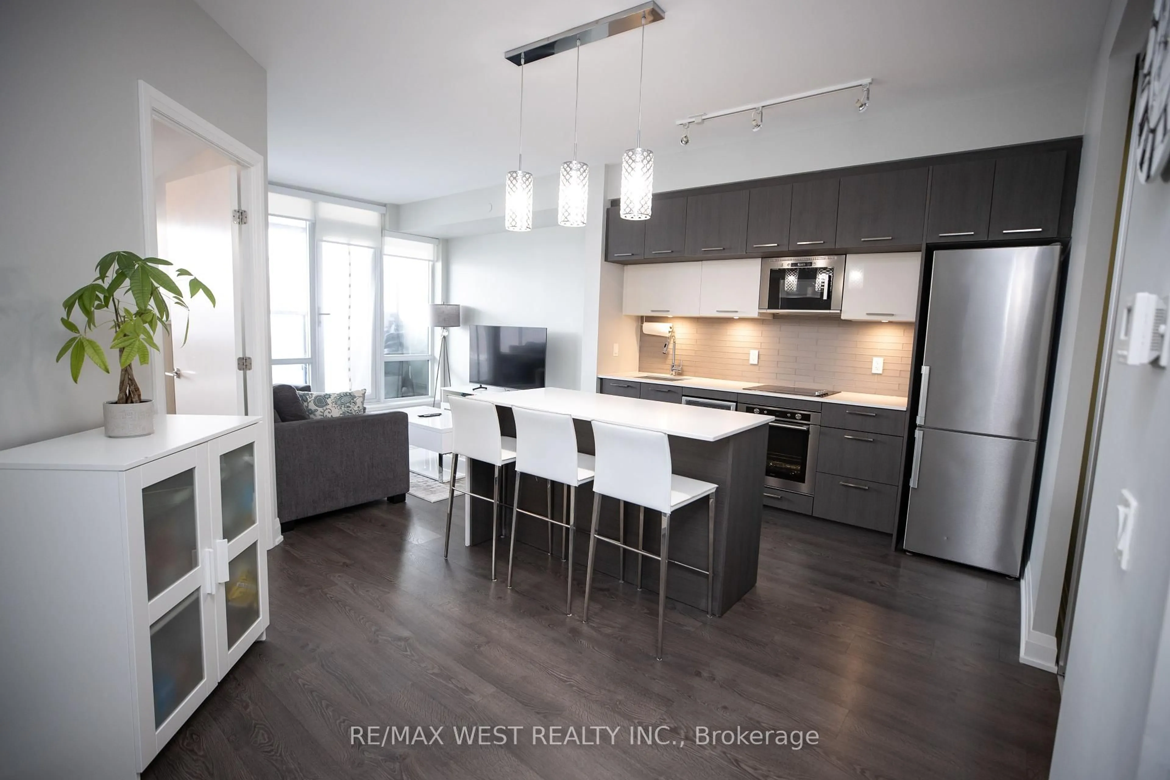 Open concept kitchen, unknown for 4800 Hwy 7 Rd #222, Vaughan Ontario L4L 1H8
