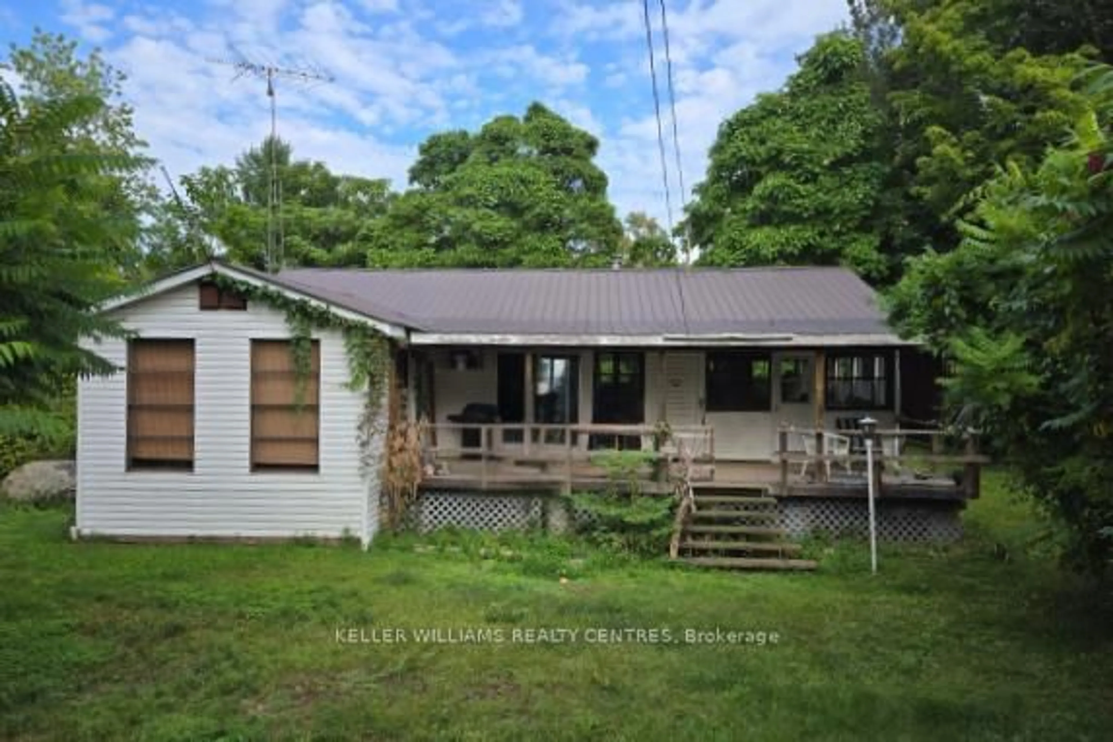A pic from outside/outdoor area/front of a property/back of a property/a pic from drone, street for Lot 160 Snake Island, Georgina Islands Ontario L4P 3E9