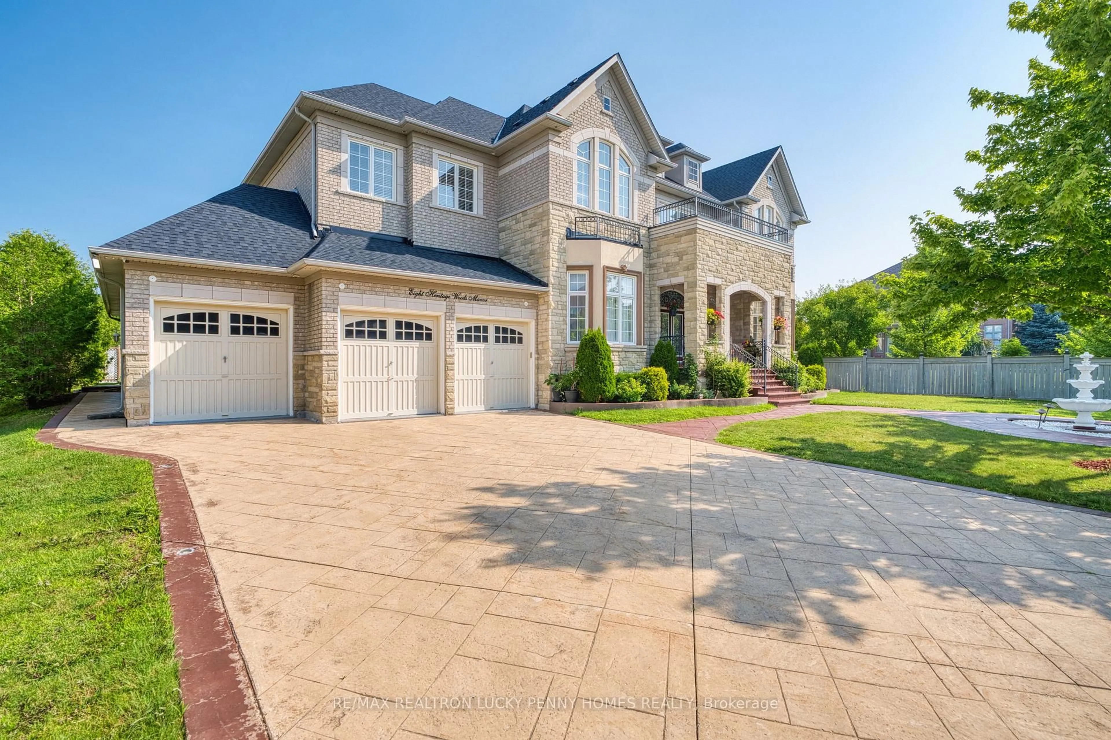 Home with brick exterior material, street for 8 Heritage Woods Manr, Markham Ontario L6C 3H1