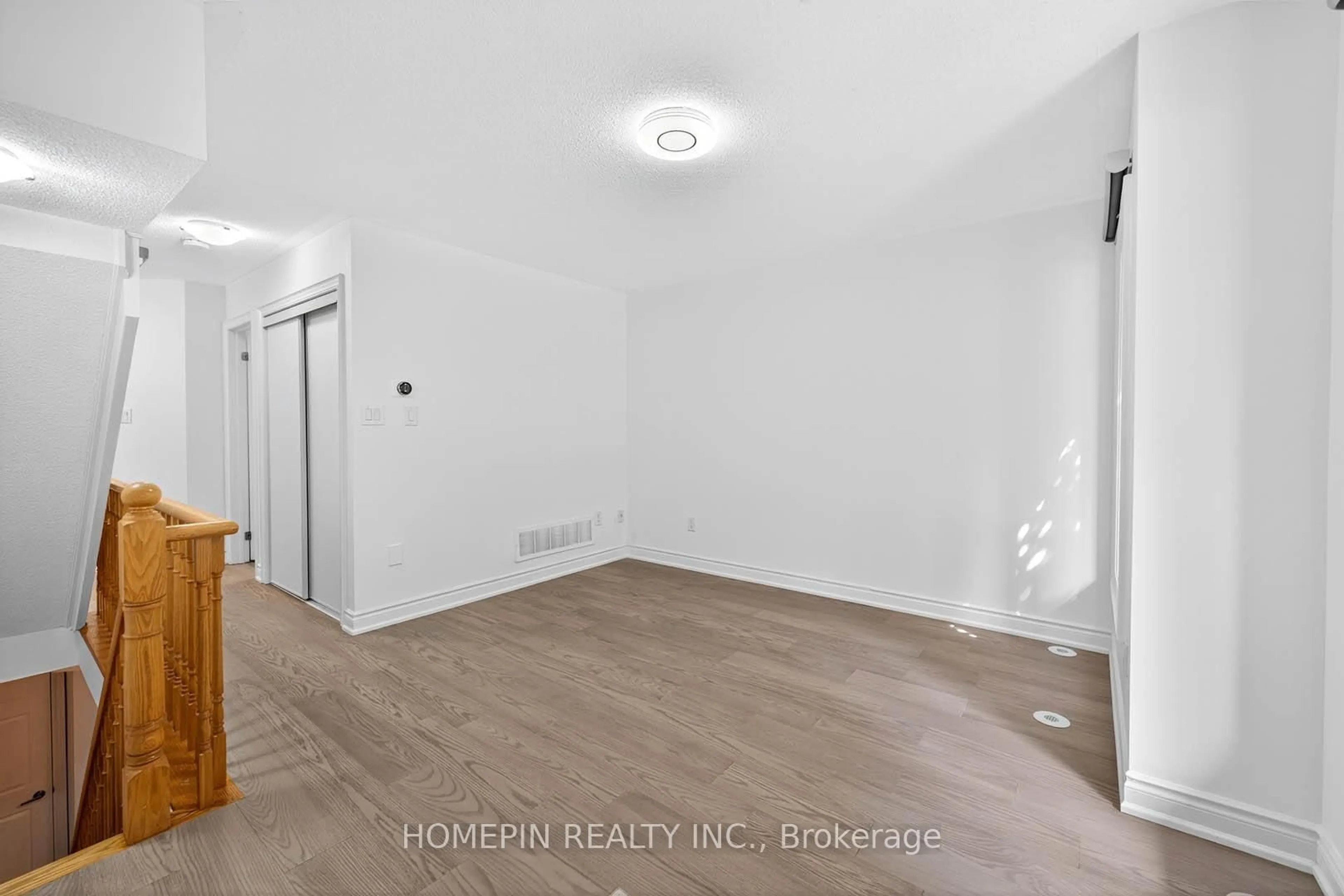 A pic of a room for 18 Times Ave, Markham Ontario L3T 0A3