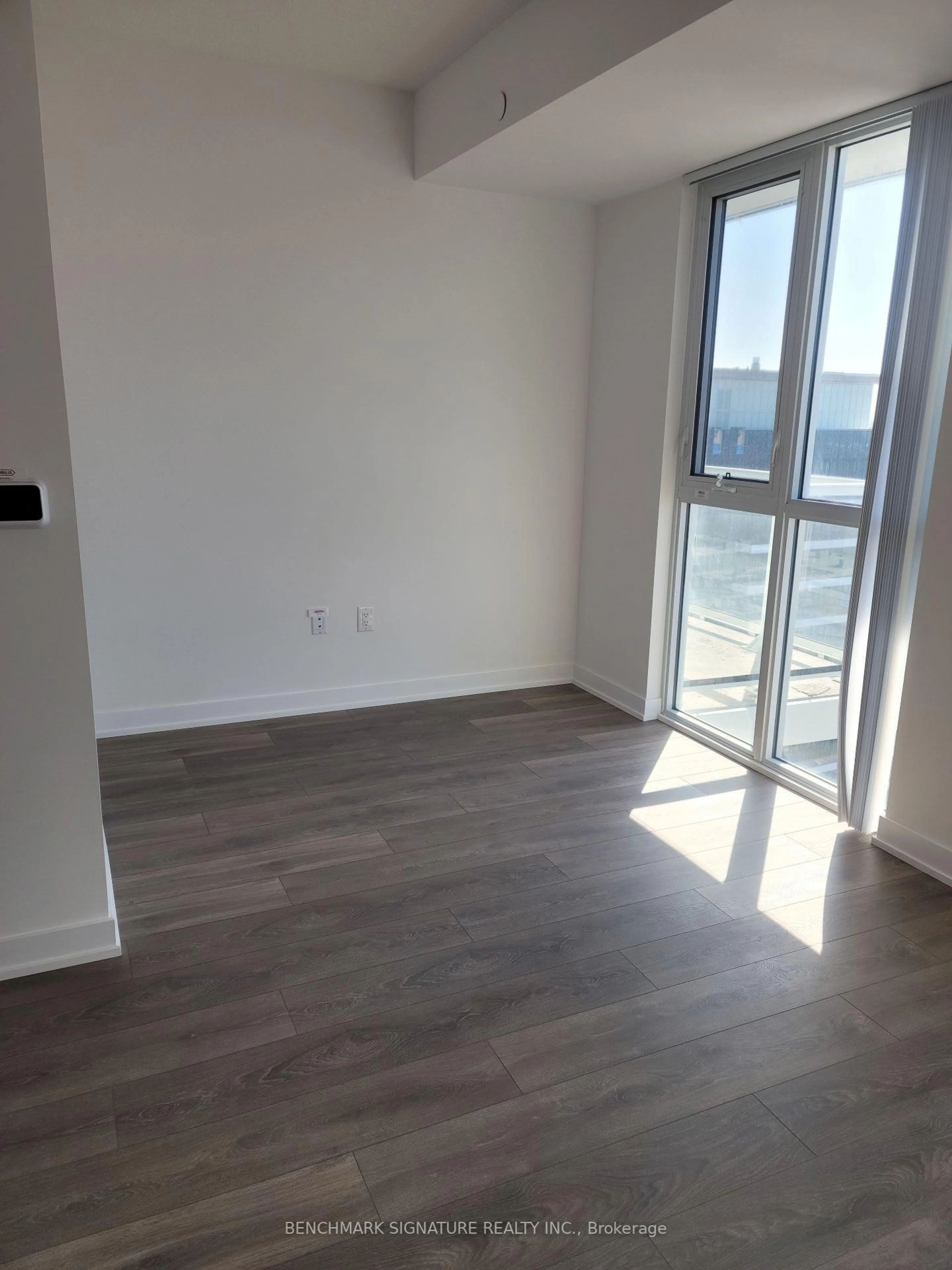 A pic of a room for 38 Honeycrisp Cres #1803, Vaughan Ontario L4K 0M8