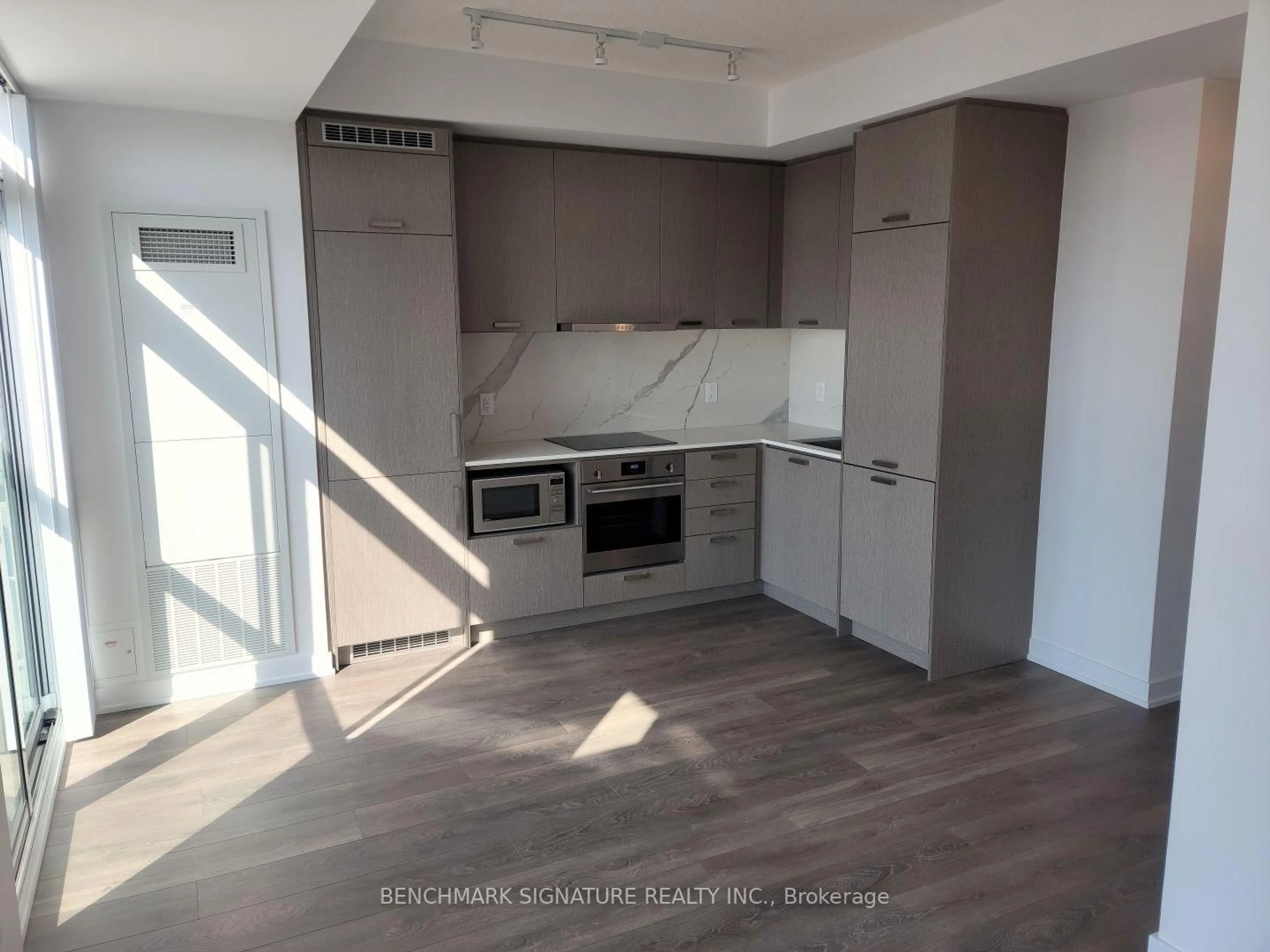 Standard kitchen, unknown for 38 Honeycrisp Cres #1803, Vaughan Ontario L4K 0M8