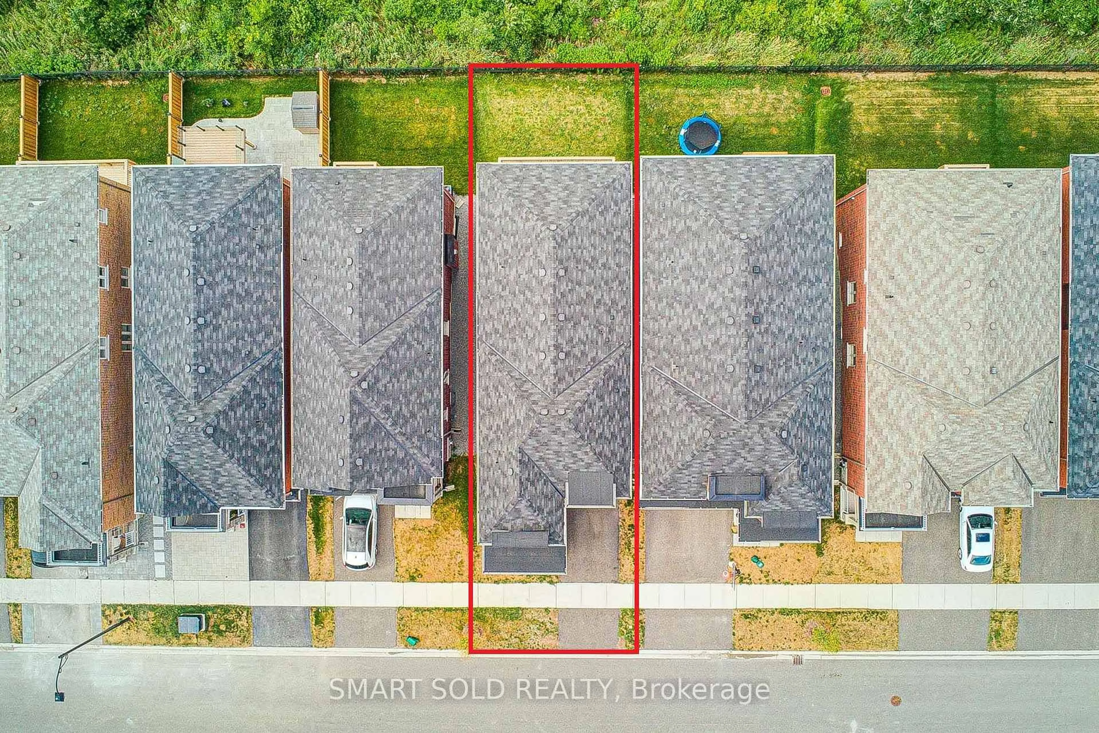 A pic from outside/outdoor area/front of a property/back of a property/a pic from drone, building for 126 Hartney Dr, Richmond Hill Ontario L4S 1N2