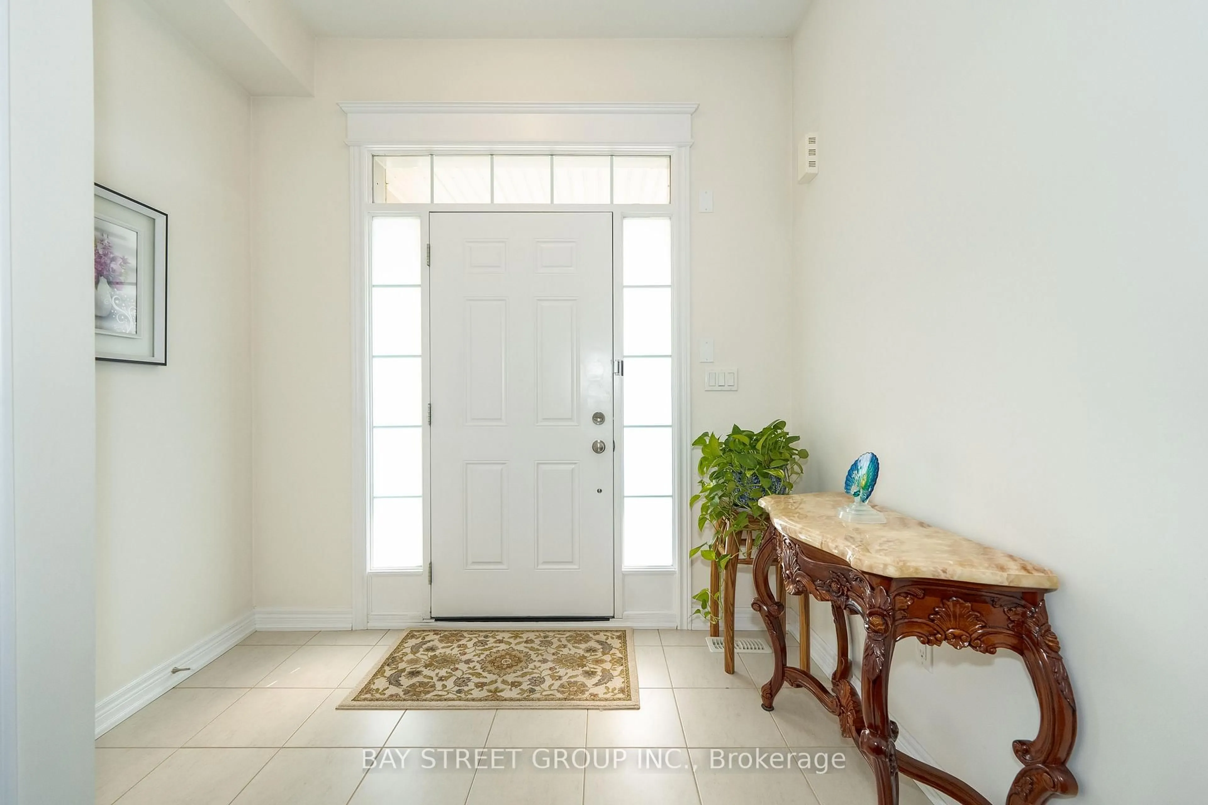 Indoor entryway for 65 Bellflower Lane, Richmond Hill Ontario L4E 1E7