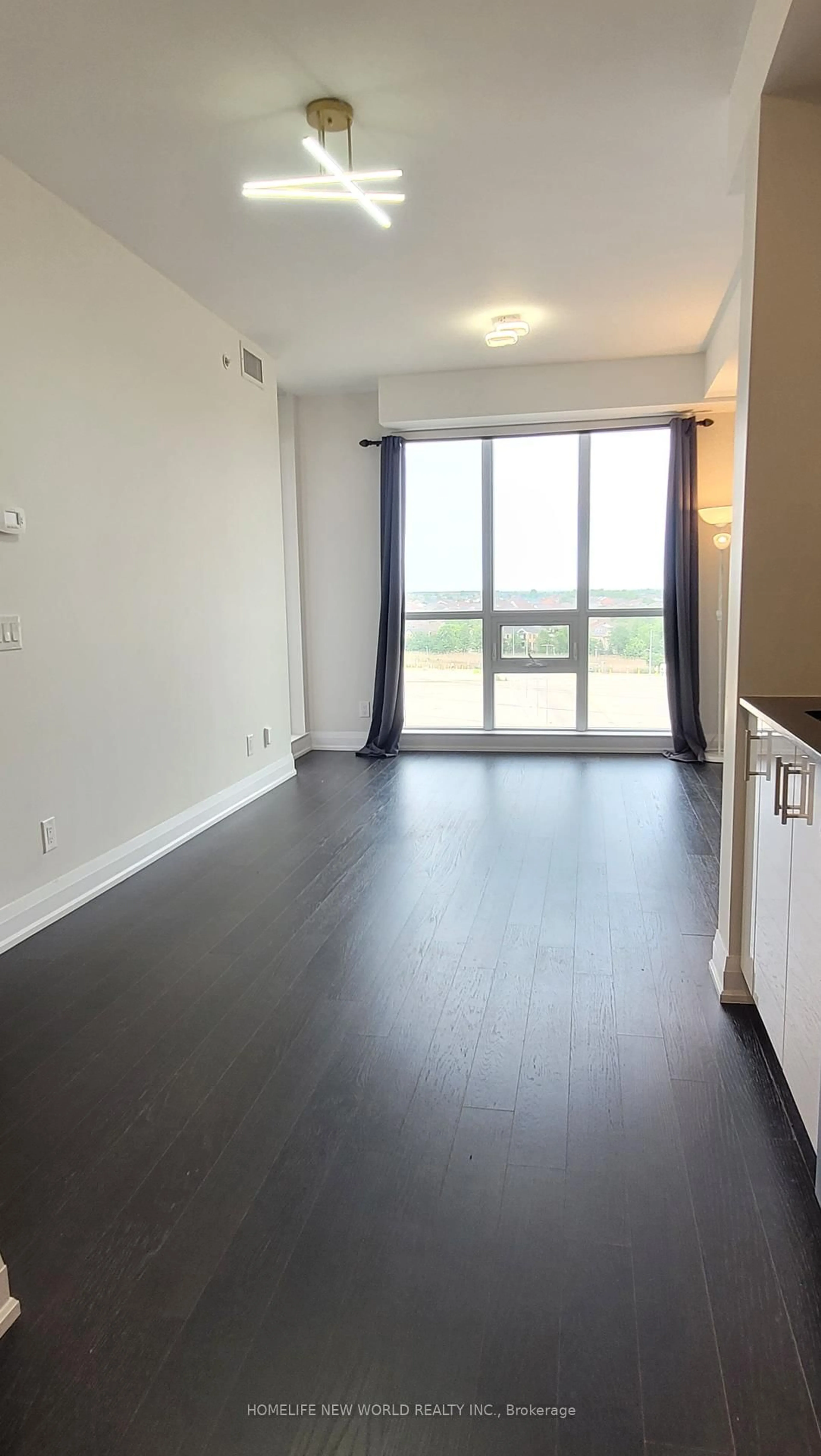 A pic of a room for 9582 Markham Rd #810, Markham Ontario L6E 0H8
