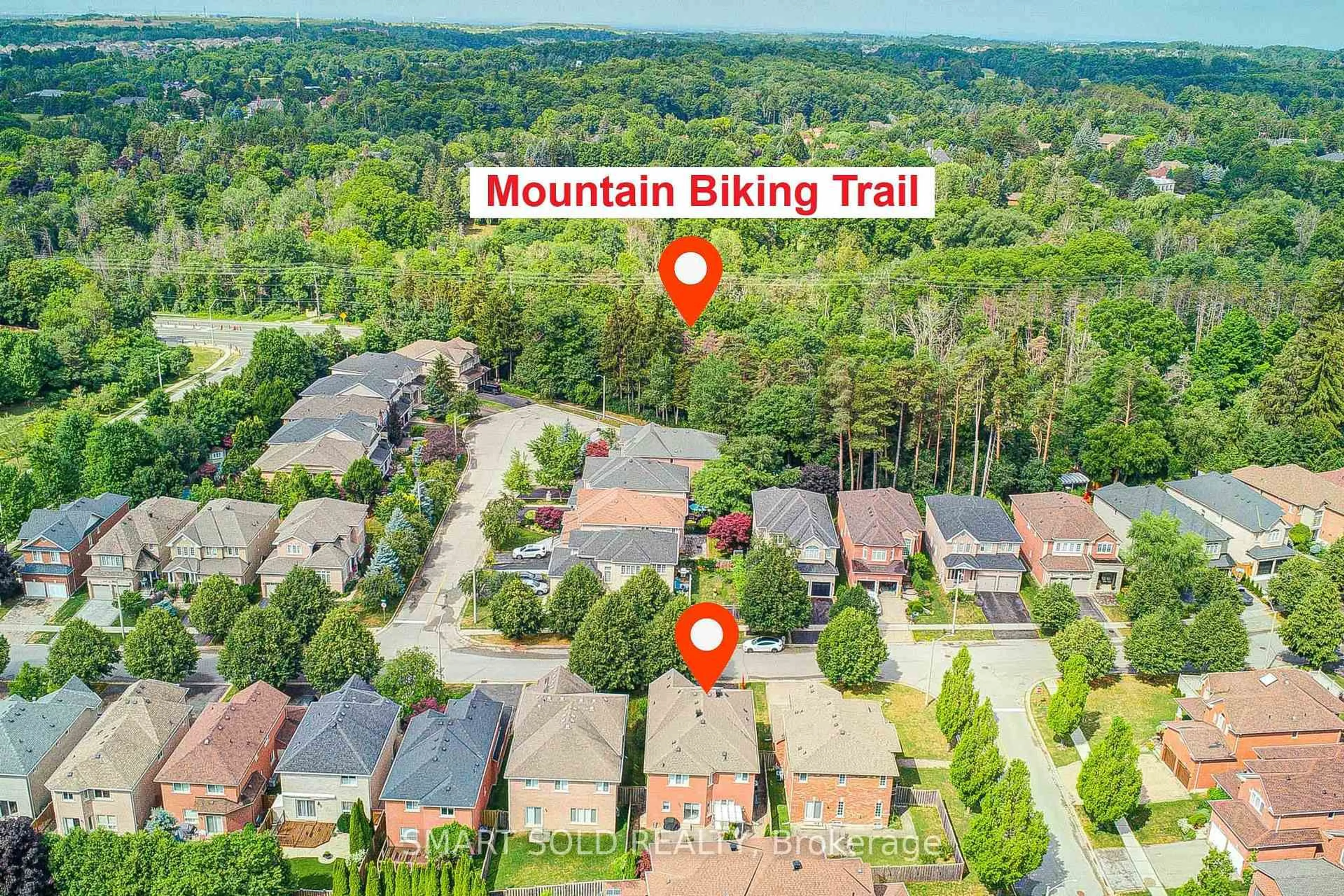 A pic from outside/outdoor area/front of a property/back of a property/a pic from drone, mountain view for 23 Abilene Crt, Richmond Hill Ontario L4C 0S5