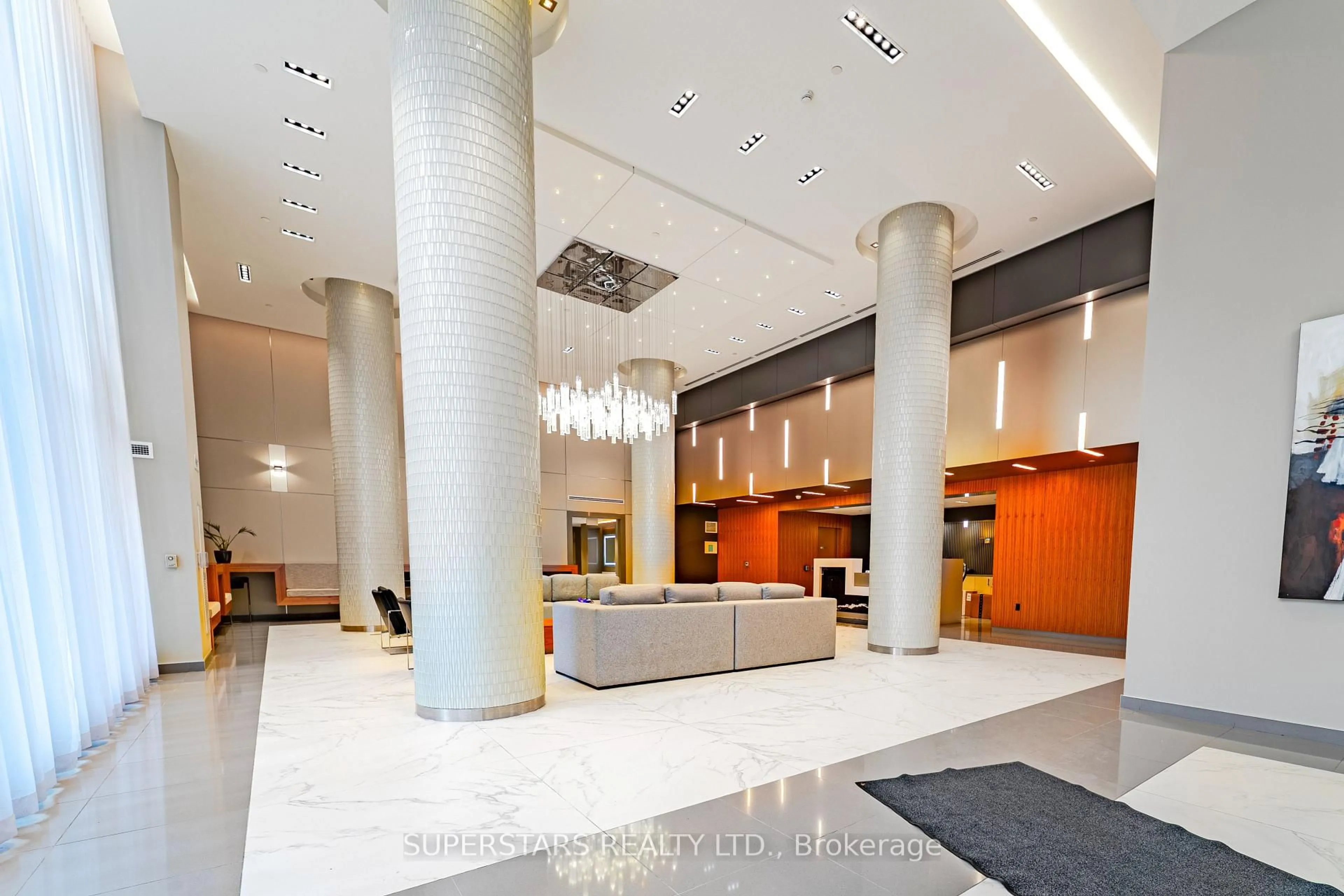 Lobby for 85 Oneida Cres ##407, Richmond Hill Ontario L4B 0H4
