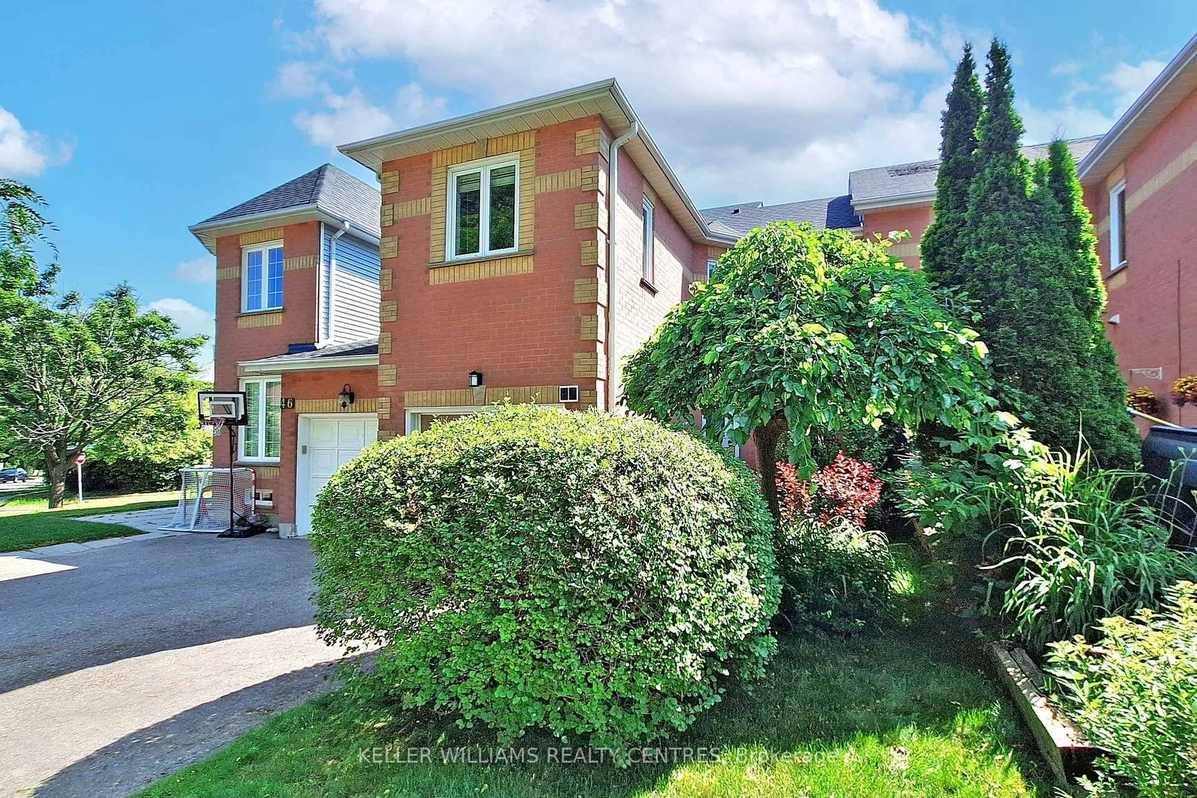 Home with brick exterior material, street for 42 Covent Cres, Aurora Ontario L4G 6T3