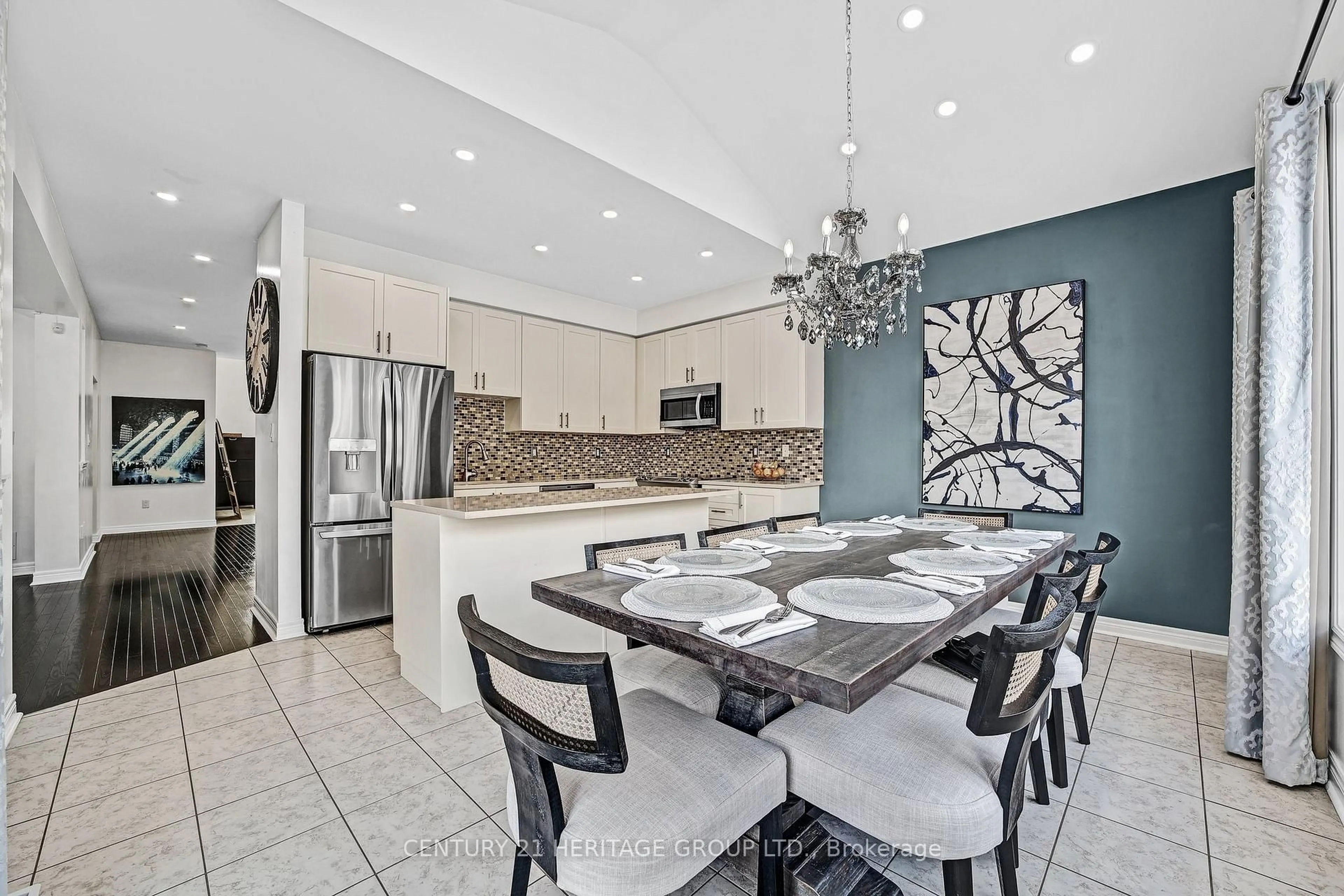 Contemporary kitchen, ceramic/tile floor for 32 Amberwing Landing, Bradford West Gwillimbury Ontario L3Z 0H9