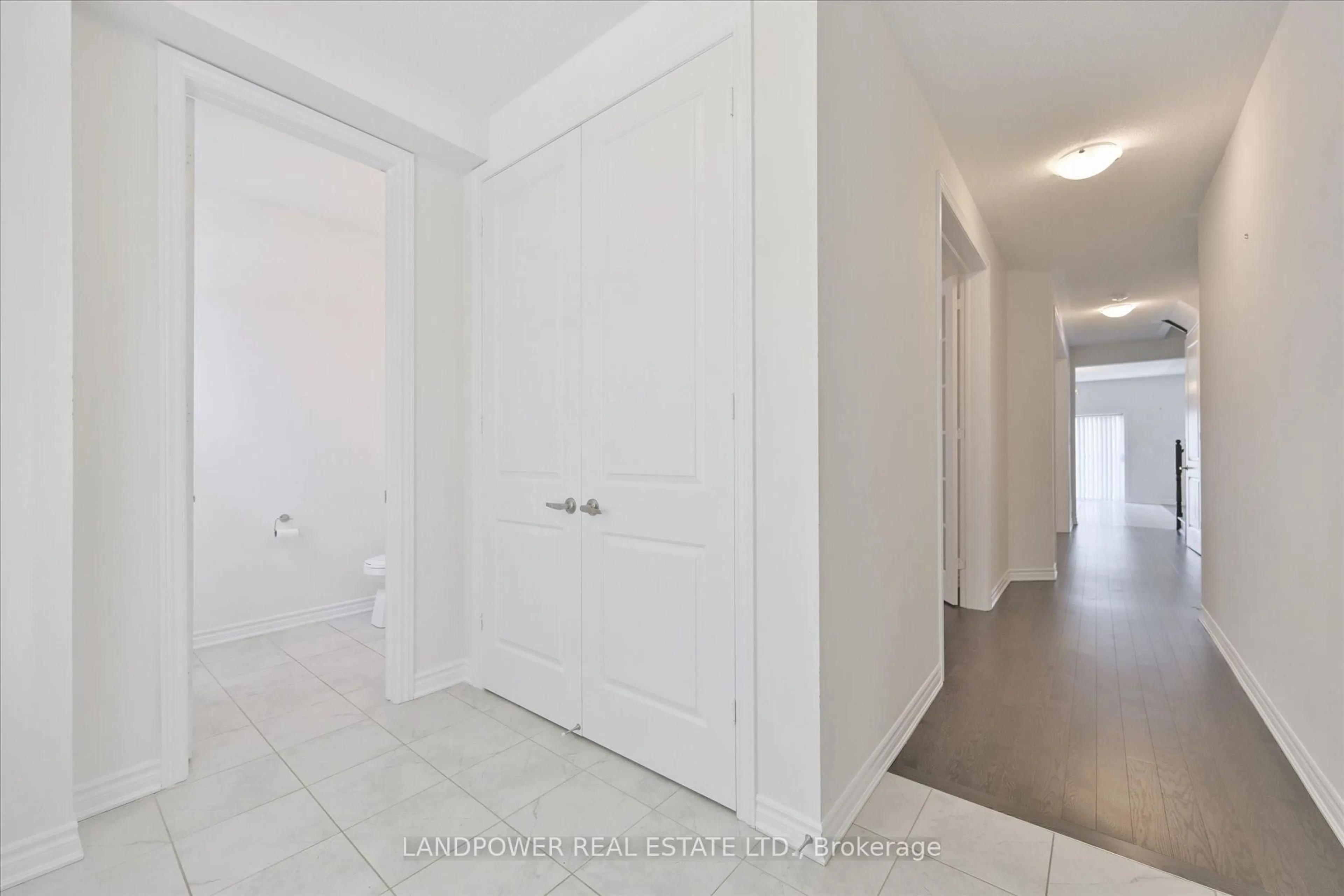 Unknown for 1021 Barton Way, Innisfil Ontario L9S 0N5
