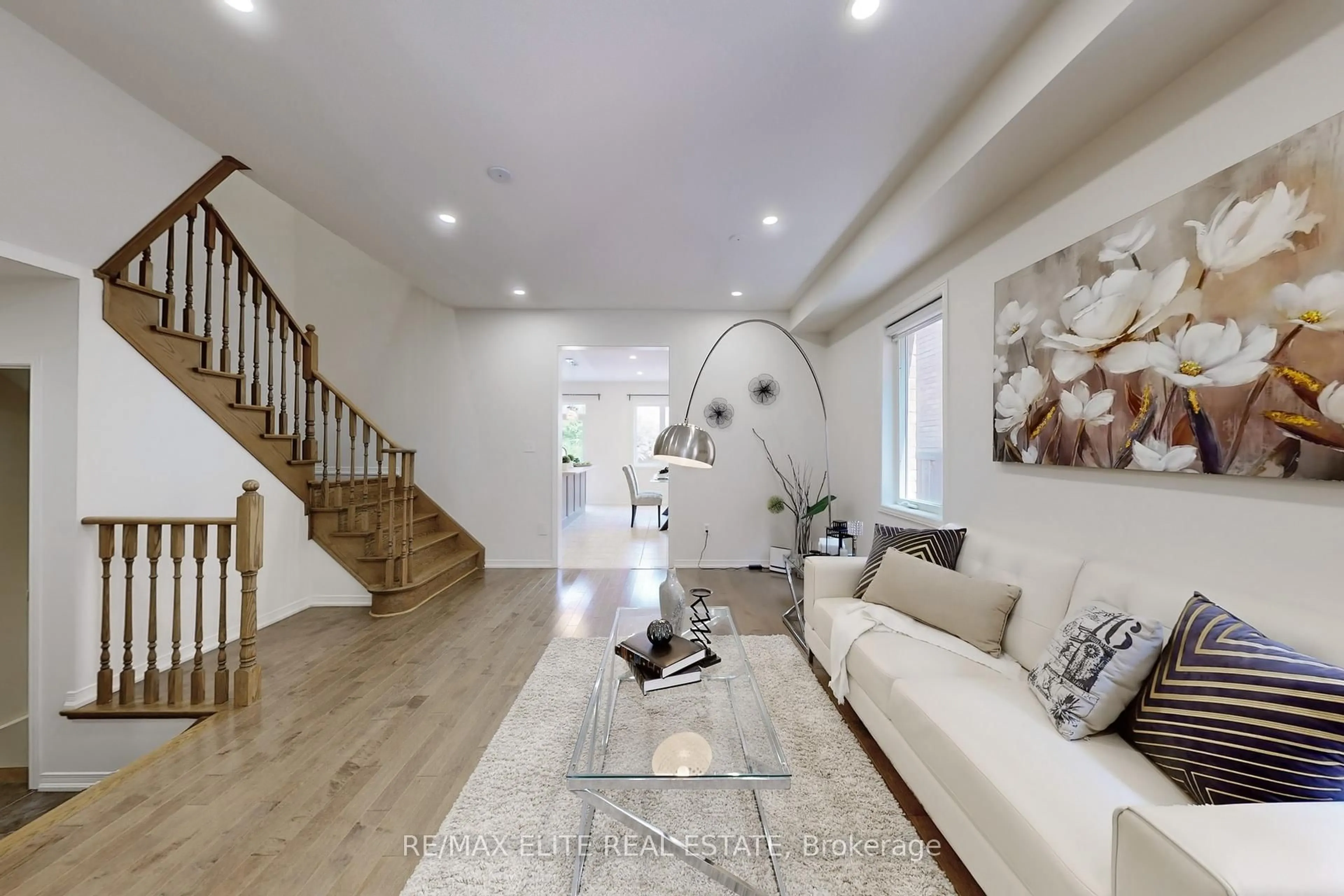 Unknown for 1217 Mccron Cres, Newmarket Ontario L3X 0C5