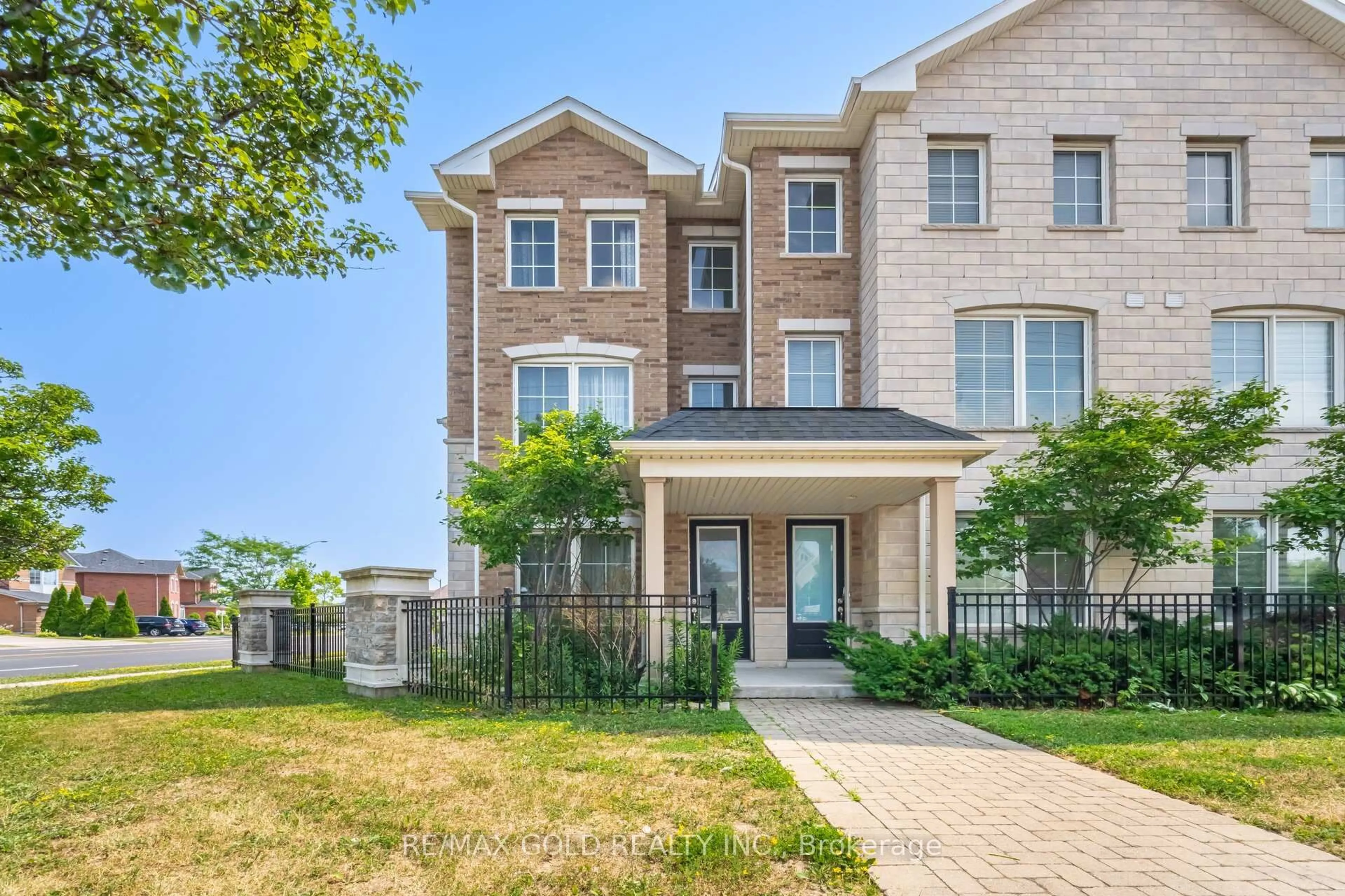 Home with brick exterior material, street for 36 Karl Williams Lane, Markham Ontario L3S 0C7