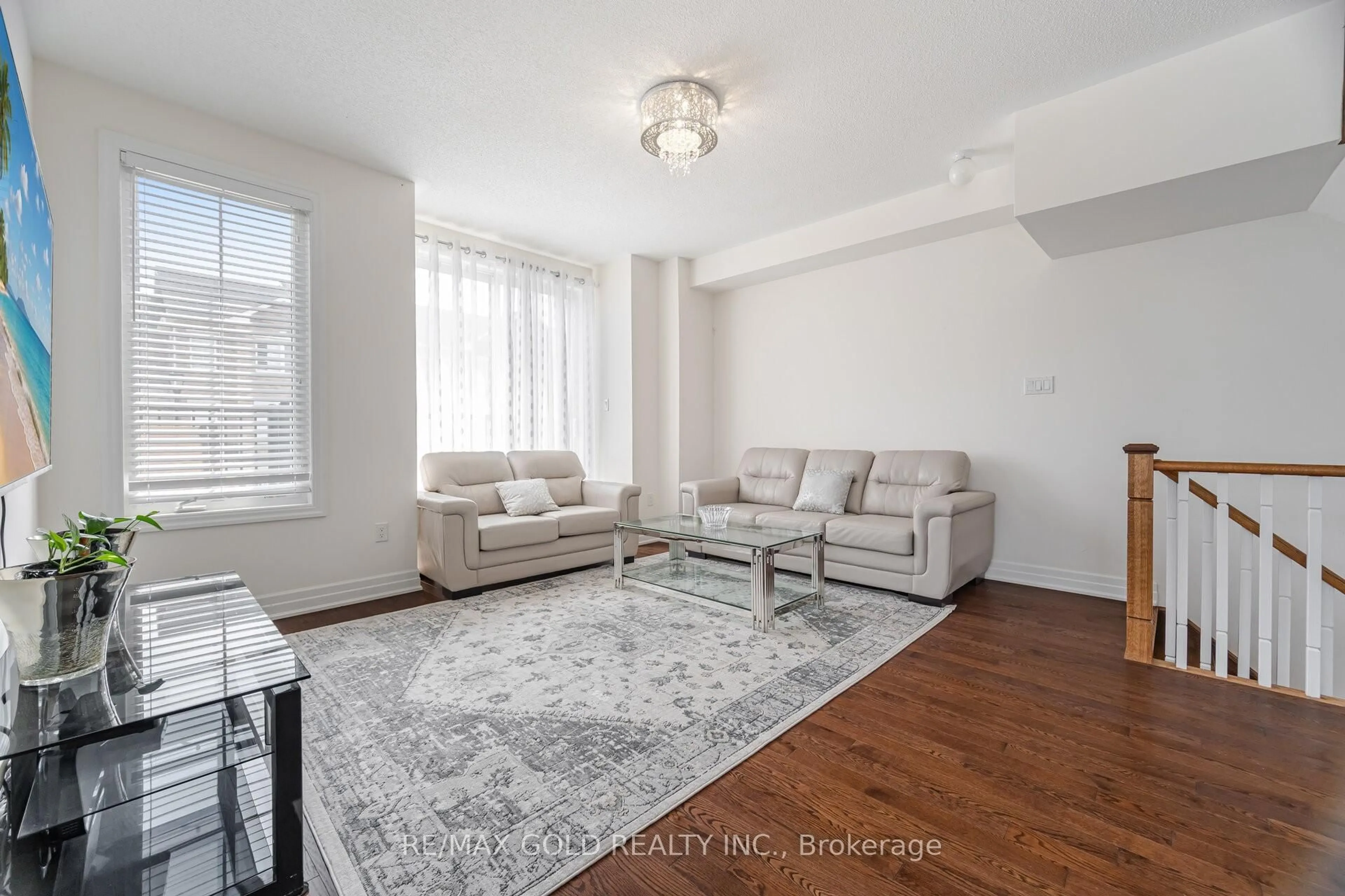 Living room with furniture, unknown for 36 Karl Williams Lane, Markham Ontario L3S 0C7