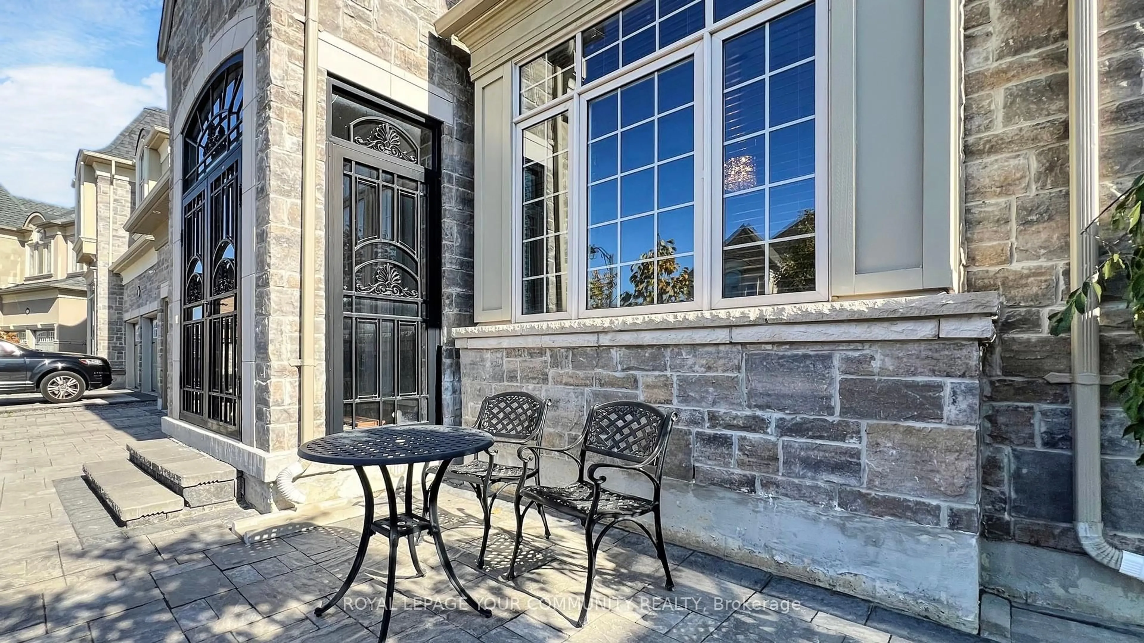 Patio, street for 78 Settlement Cres, Richmond Hill Ontario L4E 1E3
