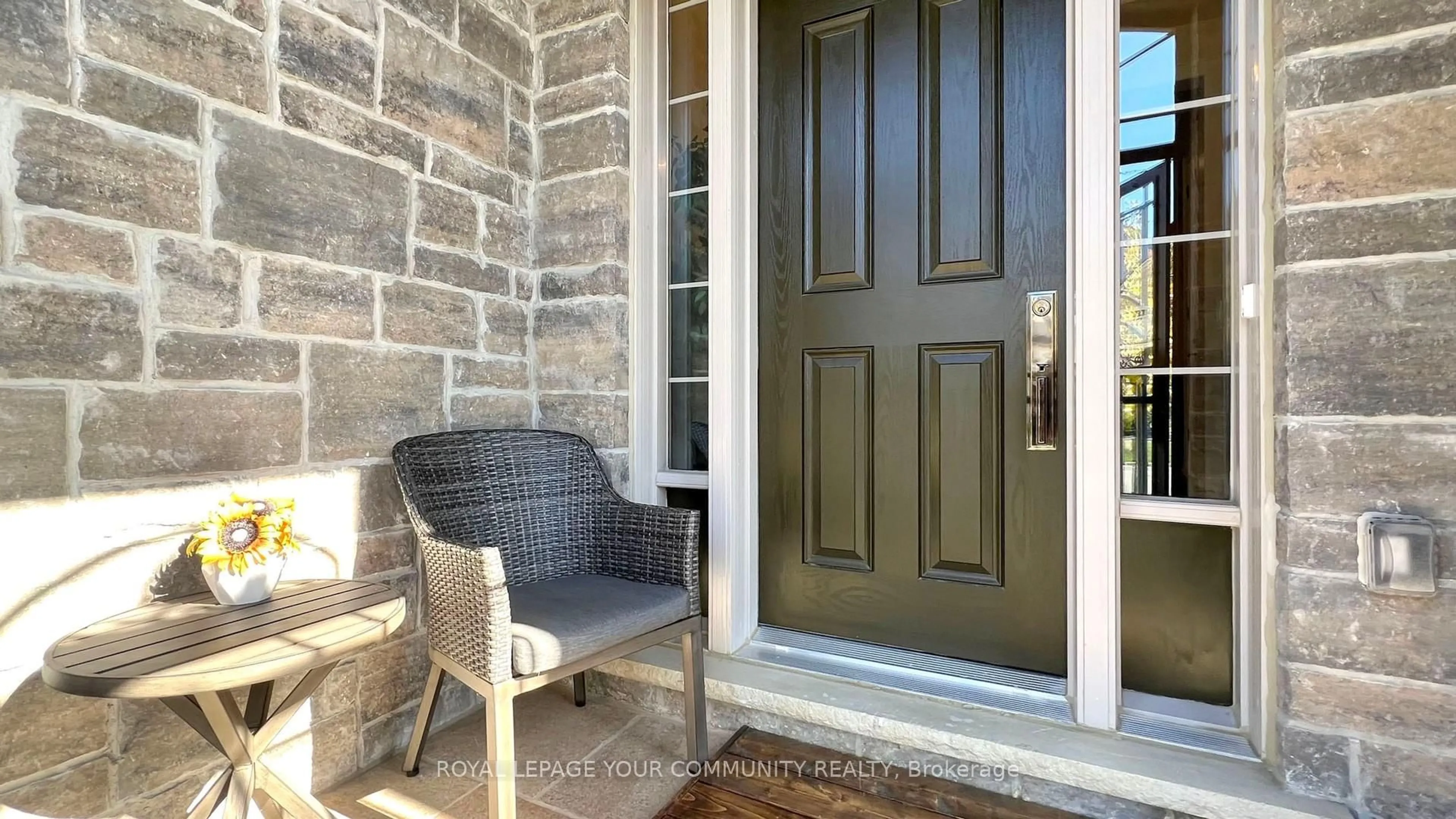 Indoor entryway for 78 Settlement Cres, Richmond Hill Ontario L4E 1E3