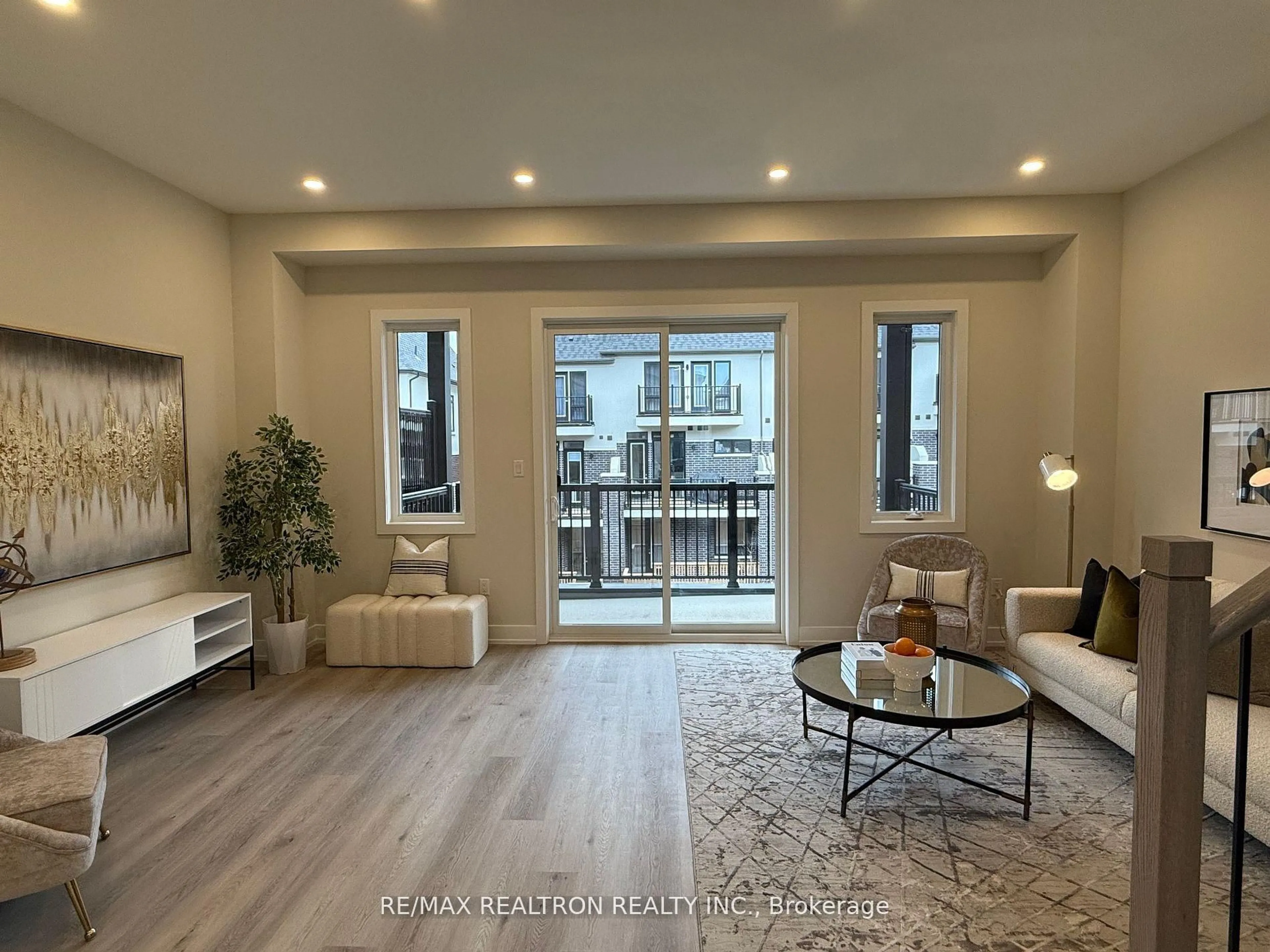 Unknown for 25 Seguin St, Richmond Hill Ontario L4E 1L8