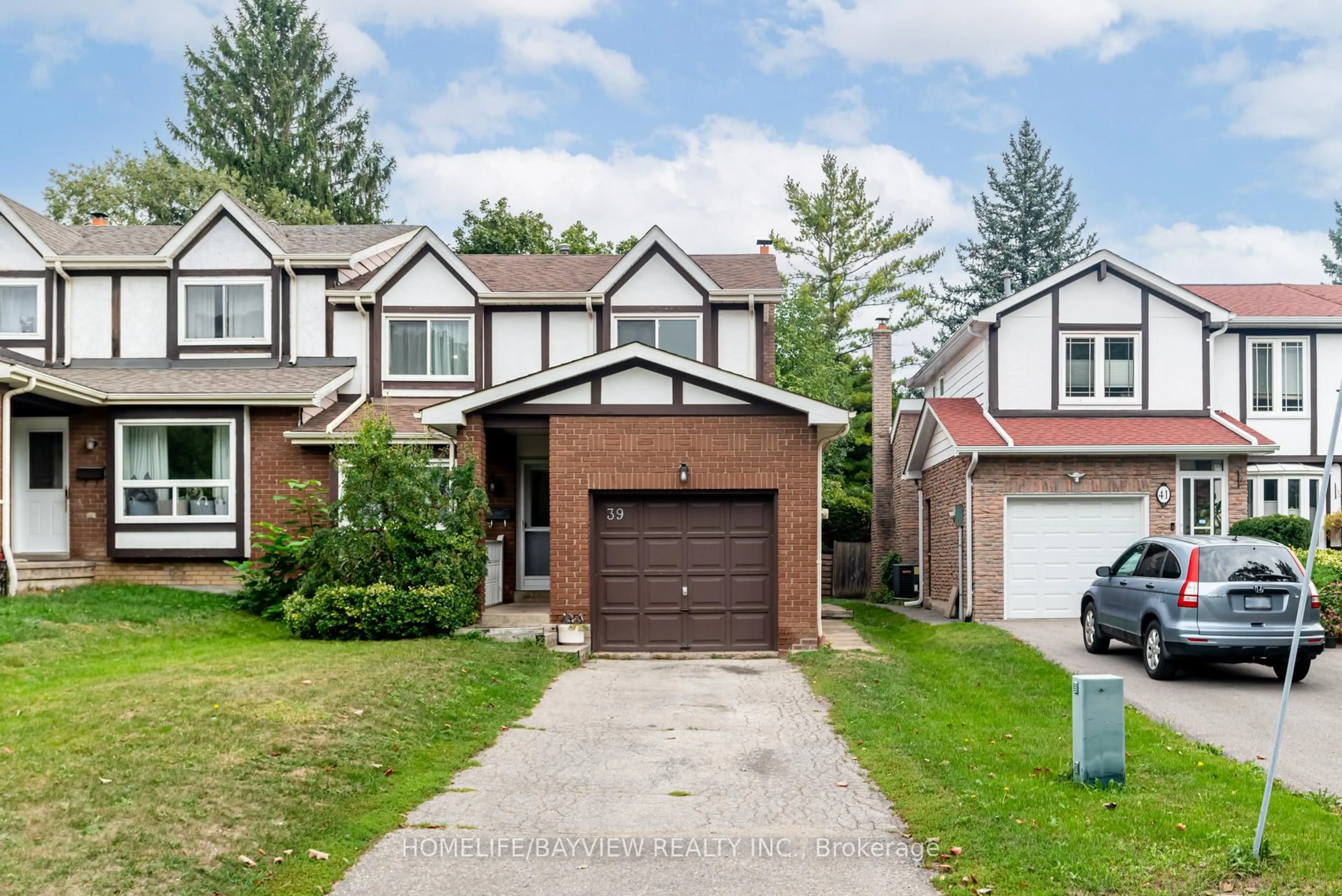Unknown for 39 West Borough St, Markham Ontario L3T 4V6