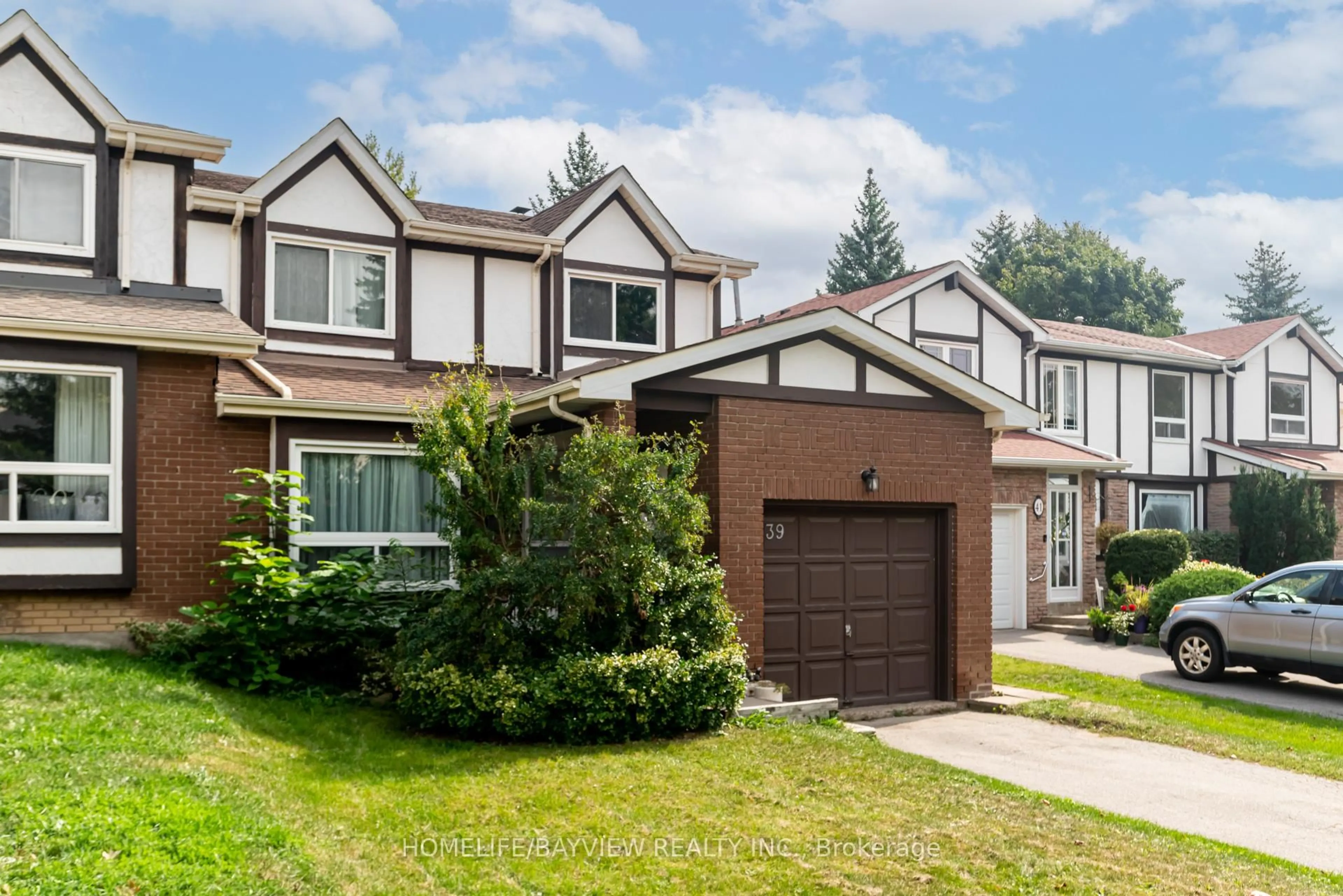 Home with brick exterior material, street for 39 West Borough St, Markham Ontario L3T 4V6