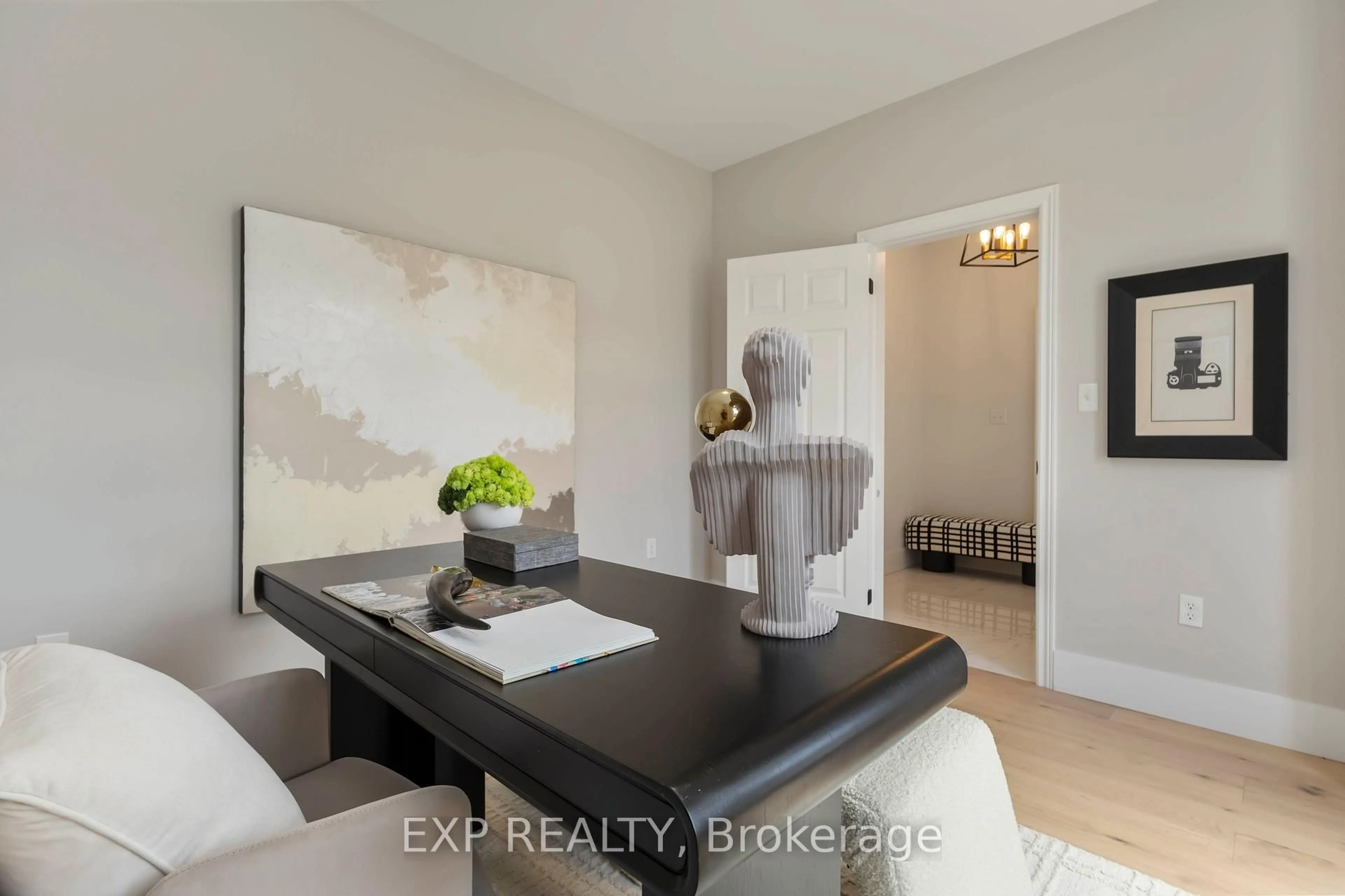 Unknown for 127 Greenwood Rd, Whitchurch-Stouffville Ontario L4A 4N7