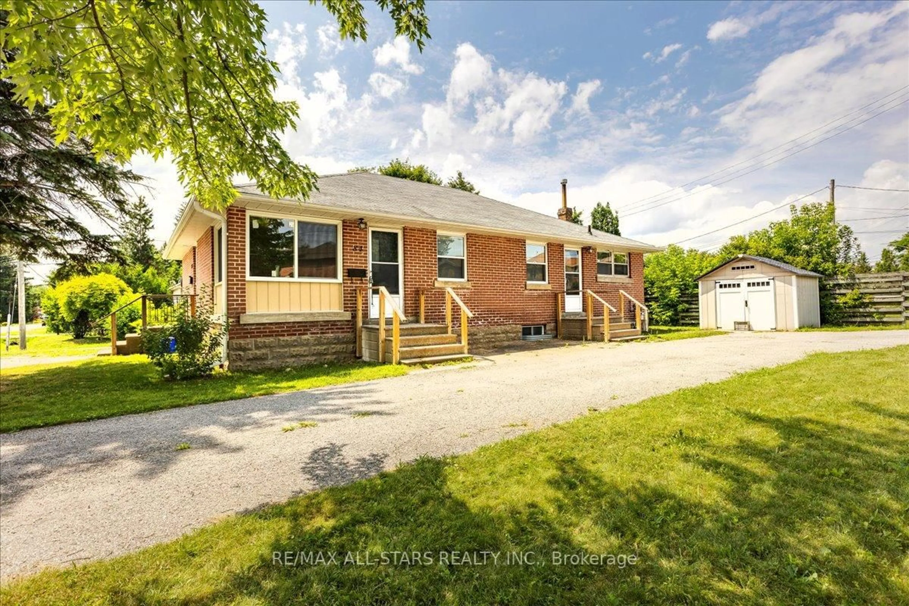 Home with brick exterior material, street for 84 Metro Rd, Georgina Ontario L4P 1C4