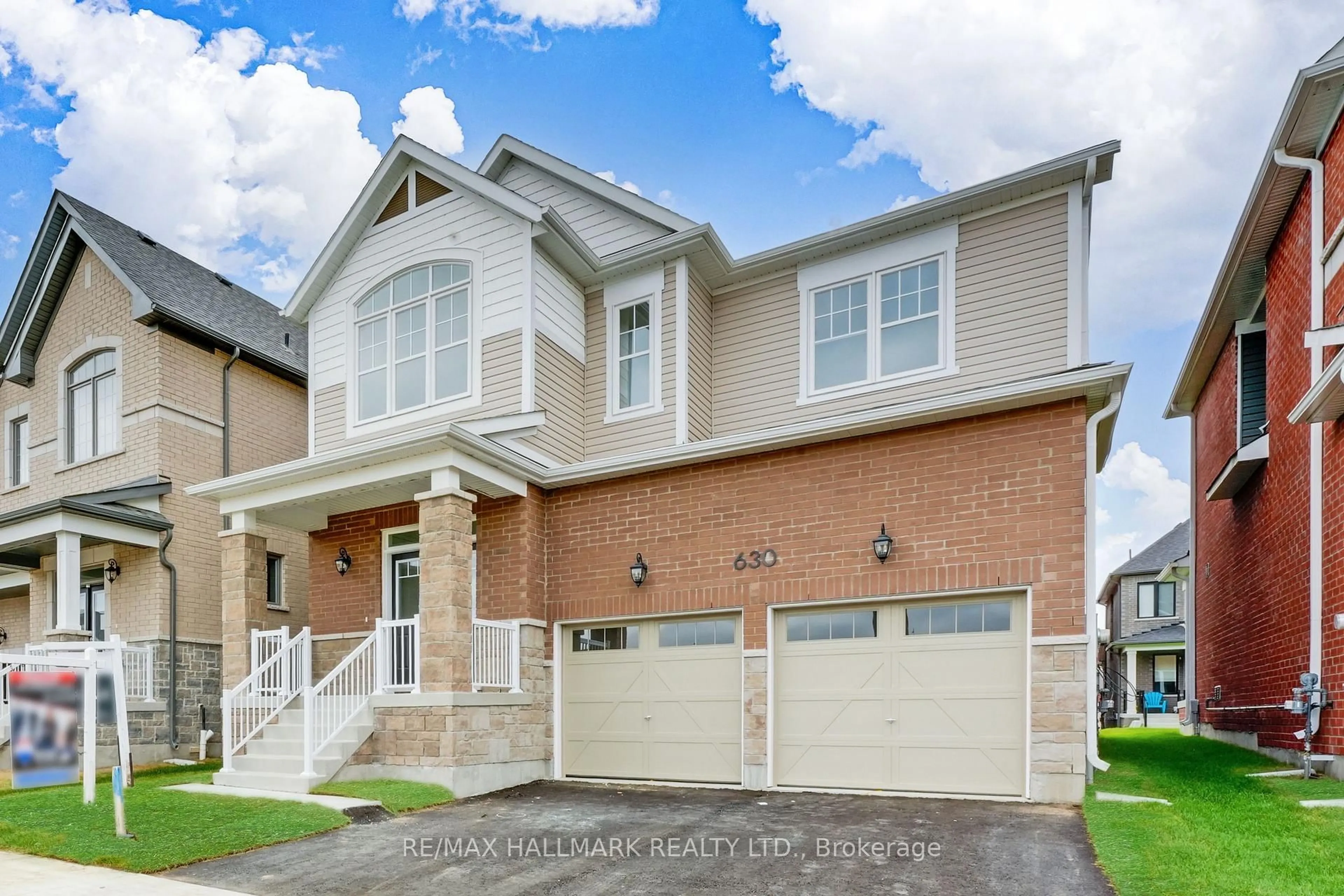 Home with brick exterior material, street for 630 Newlove St, Innisfil Ontario L9S 0S2