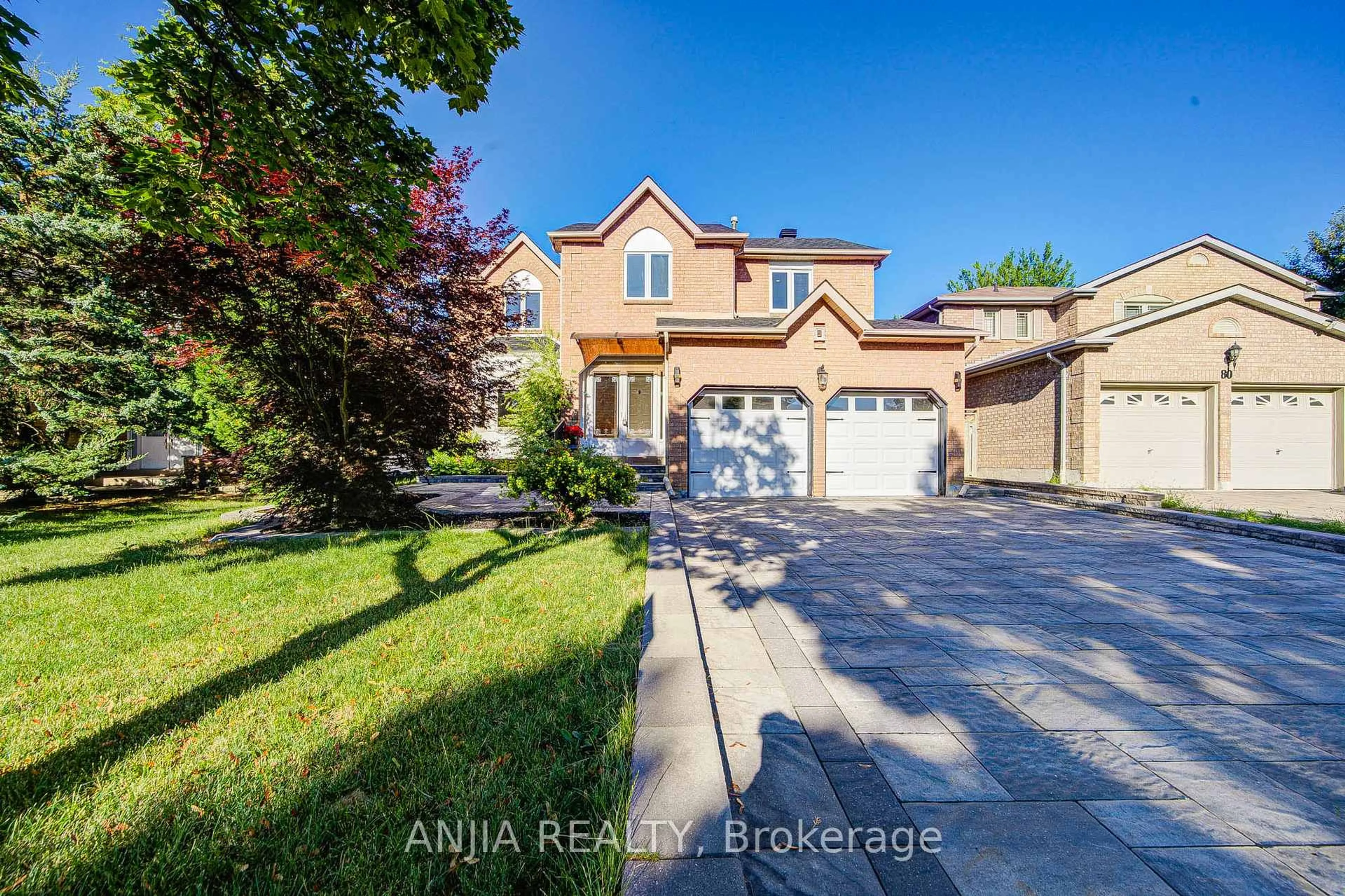 A pic from outside/outdoor area/front of a property/back of a property/a pic from drone, street for 78 Corby Rd, Markham Ontario L3R 8L1