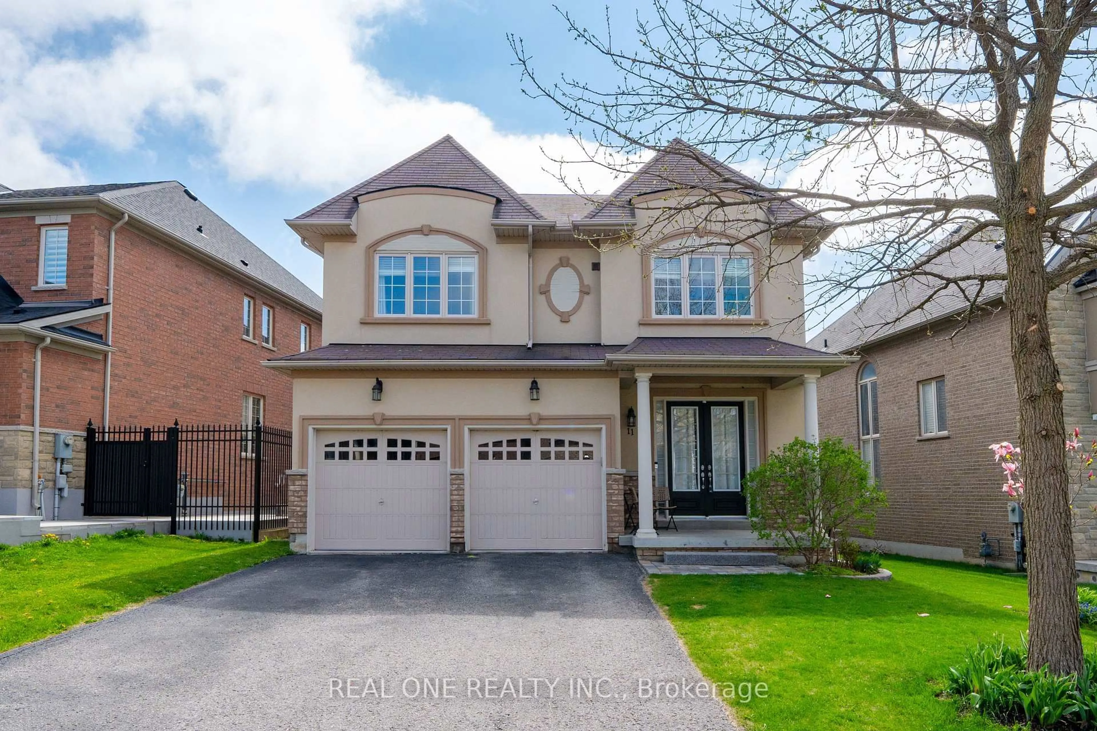 Home with brick exterior material, street for 11 Zoran Lane, Vaughan Ontario L6A 4E4