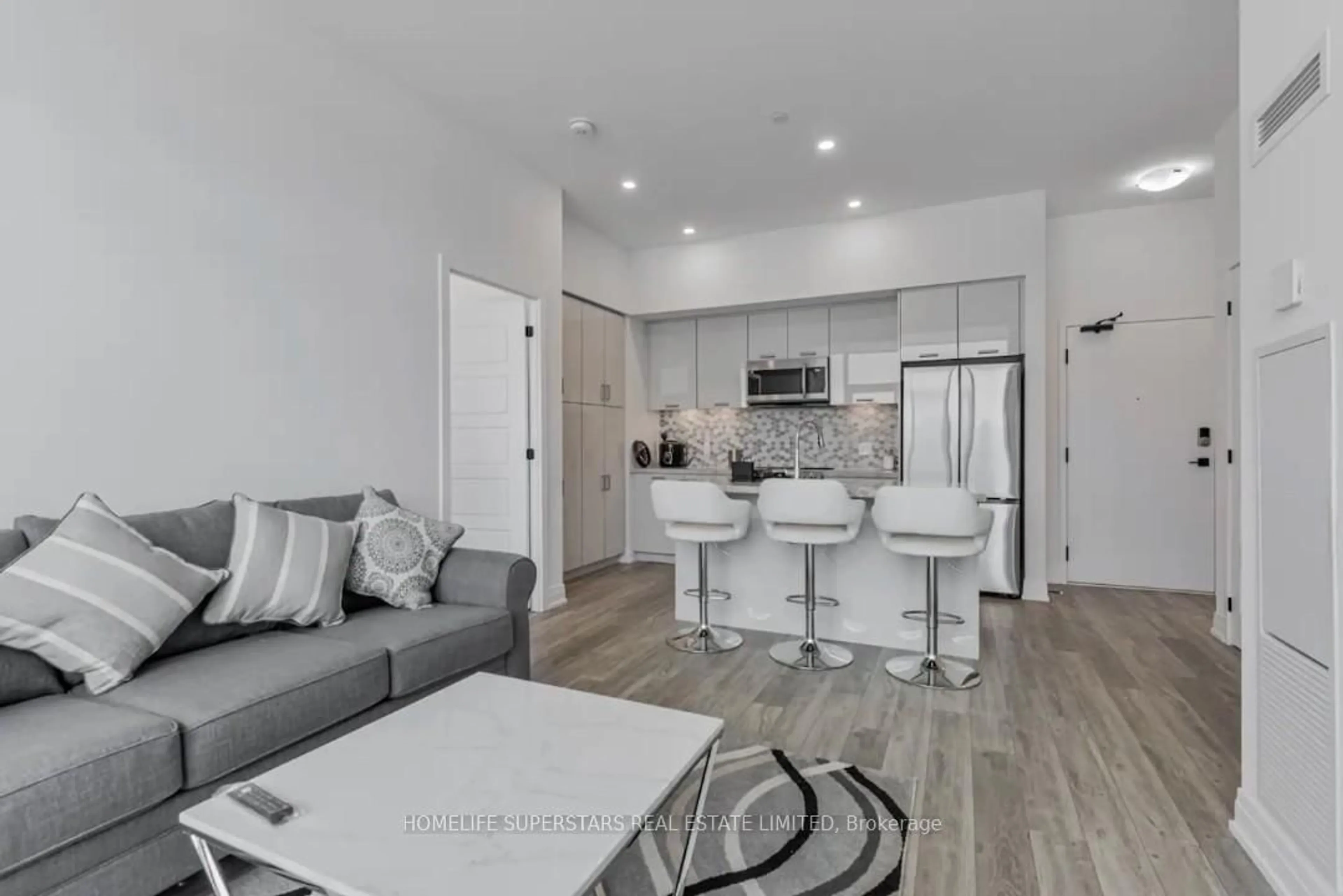 Open concept kitchen, unknown for 415 Sea Ray Ave #407, Innisfil Ontario L9S 0R5