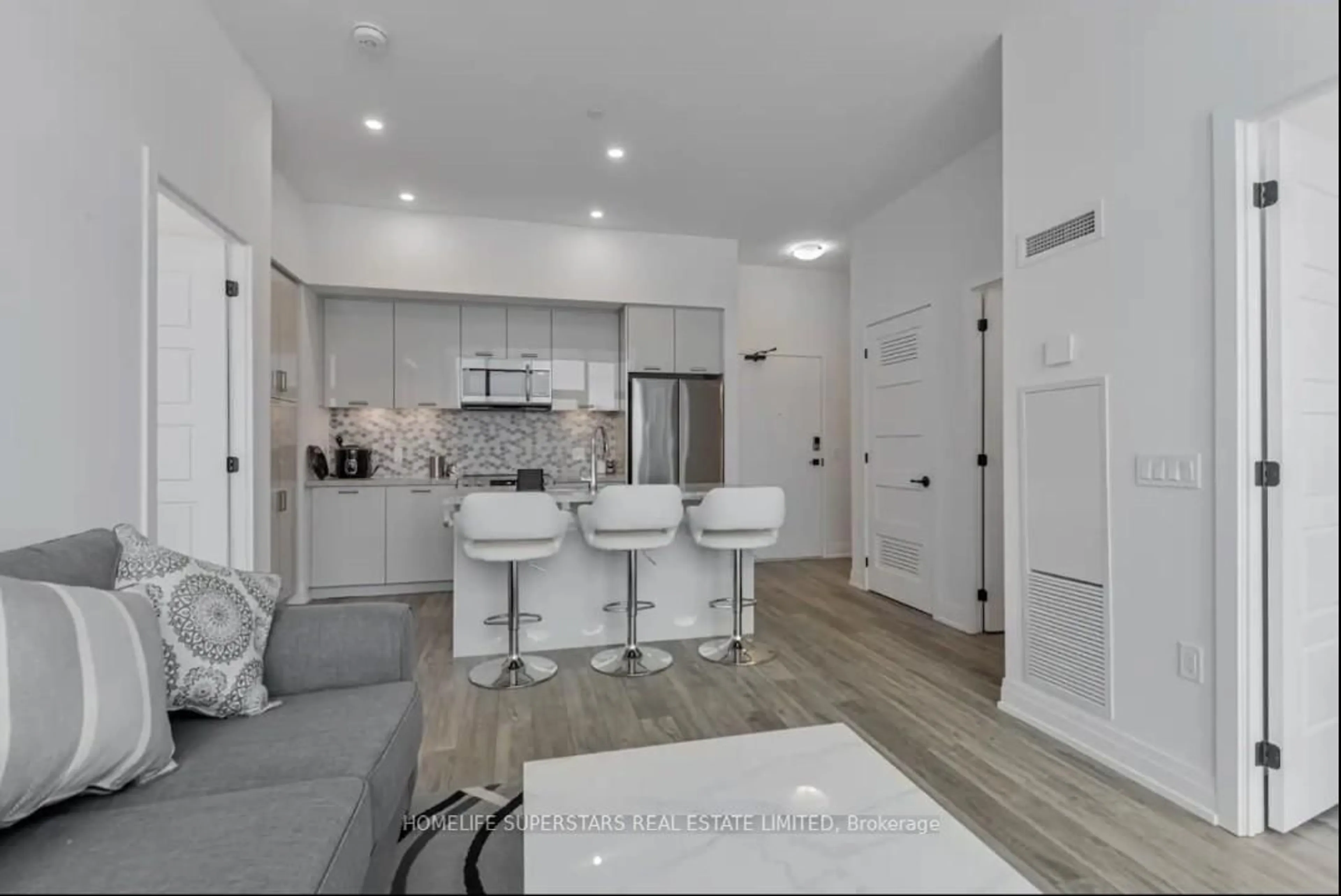 Open concept kitchen, ceramic/tile floor for 415 Sea Ray Ave #407, Innisfil Ontario L9S 0R5