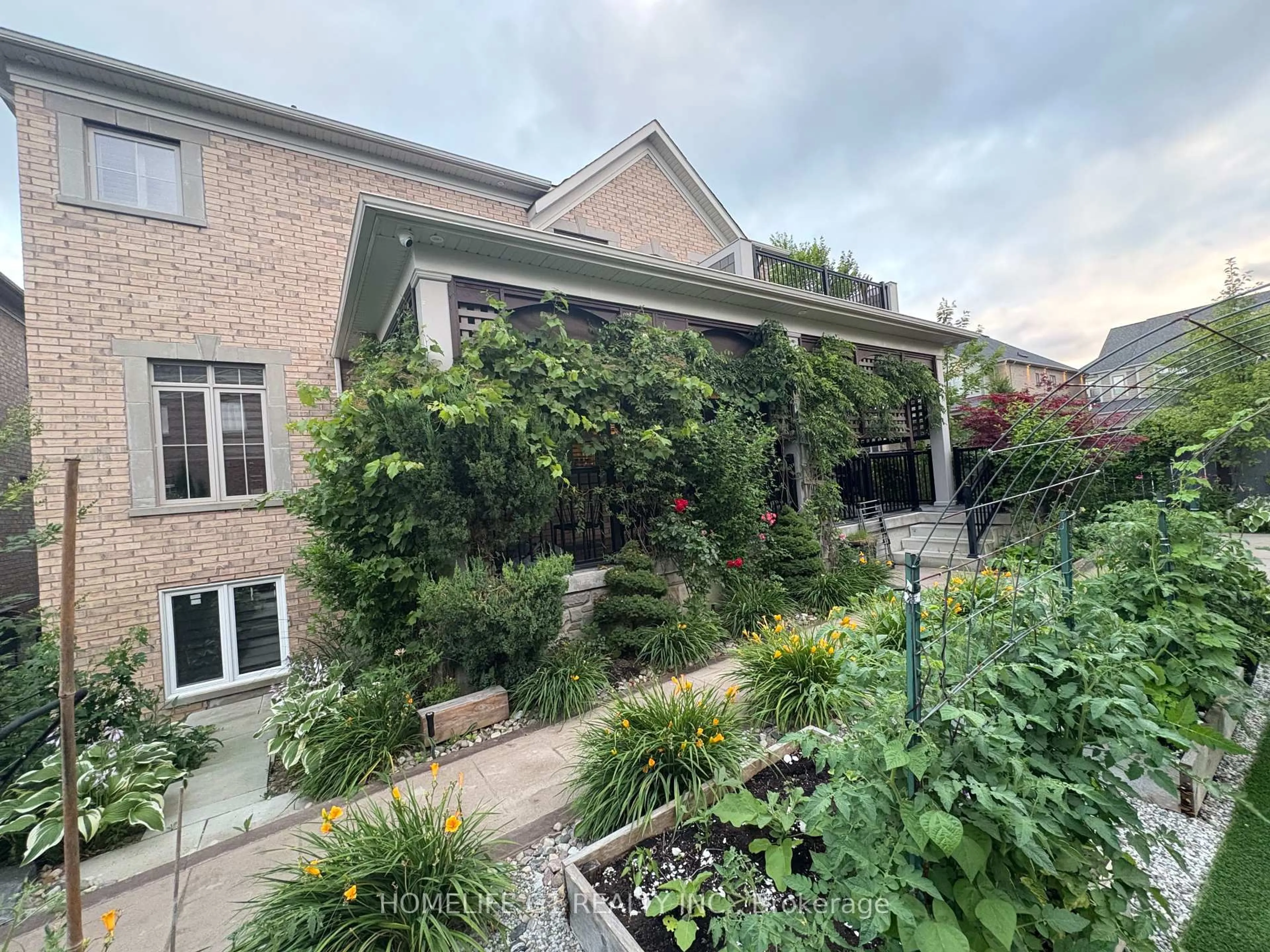Unknown for 197 Gar Lehman Dr, Whitchurch-Stouffville Ontario L4A 0H8