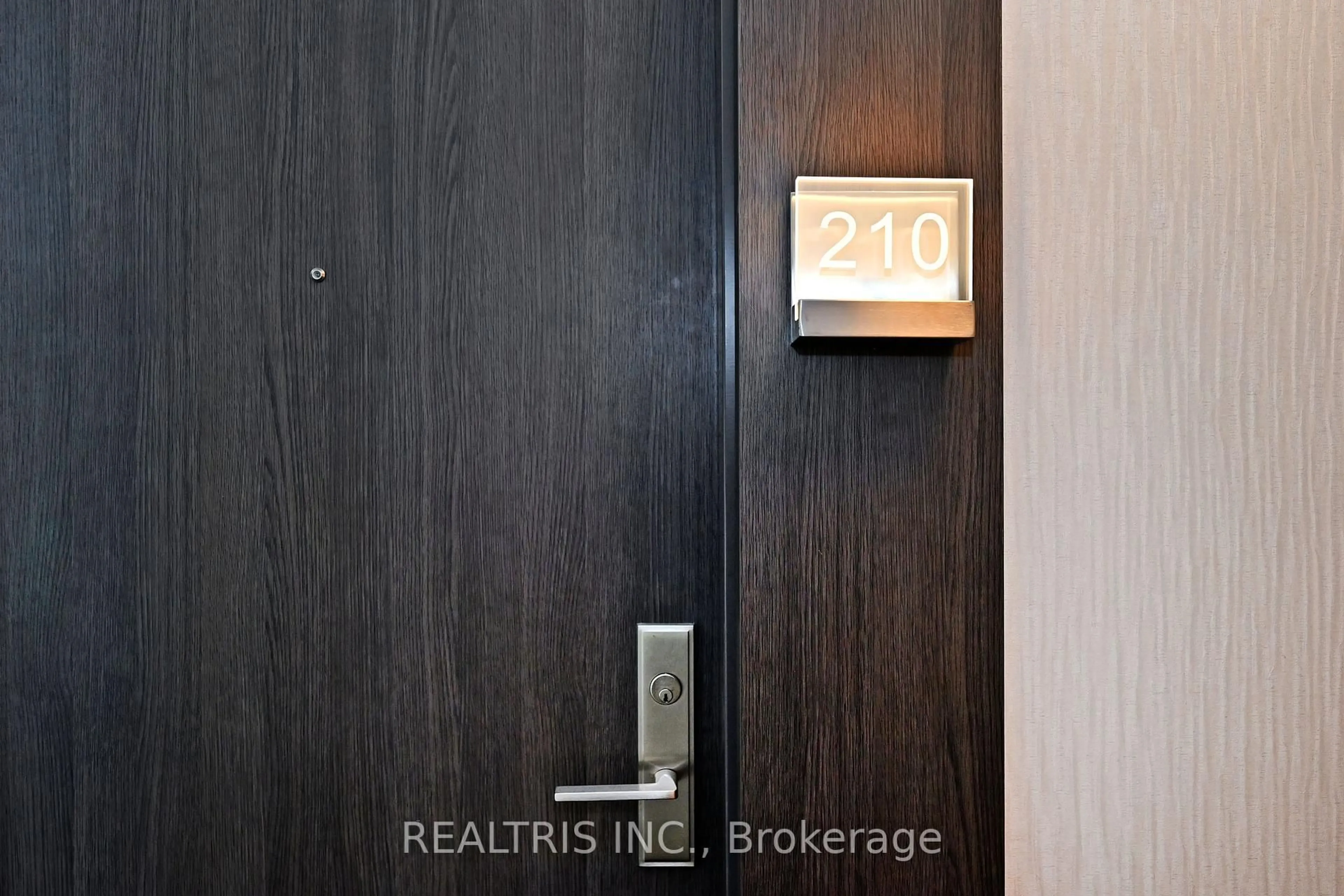Indoor entryway for 25 Water Walk Dr #210, Markham Ontario L6G 0G3