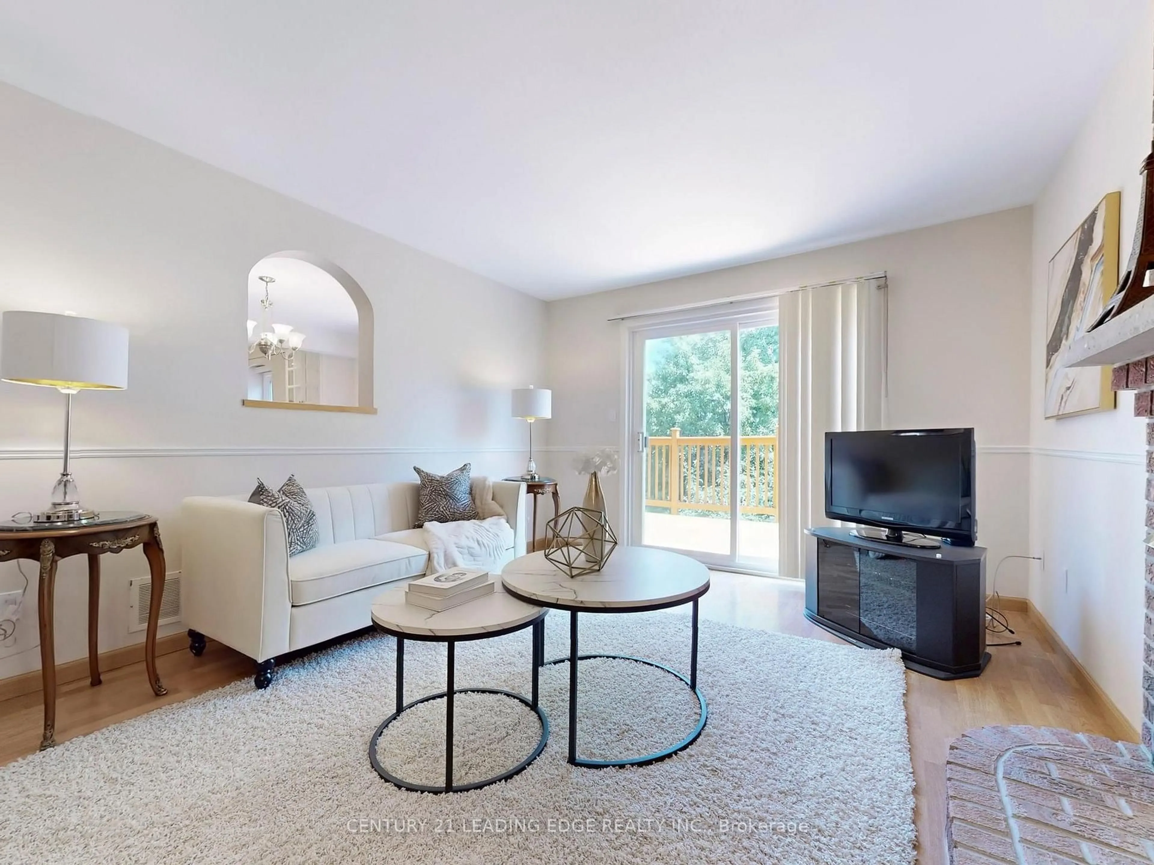 Living room with furniture, unknown for 547 Village Pkwy, Markham Ontario L3R 4K7