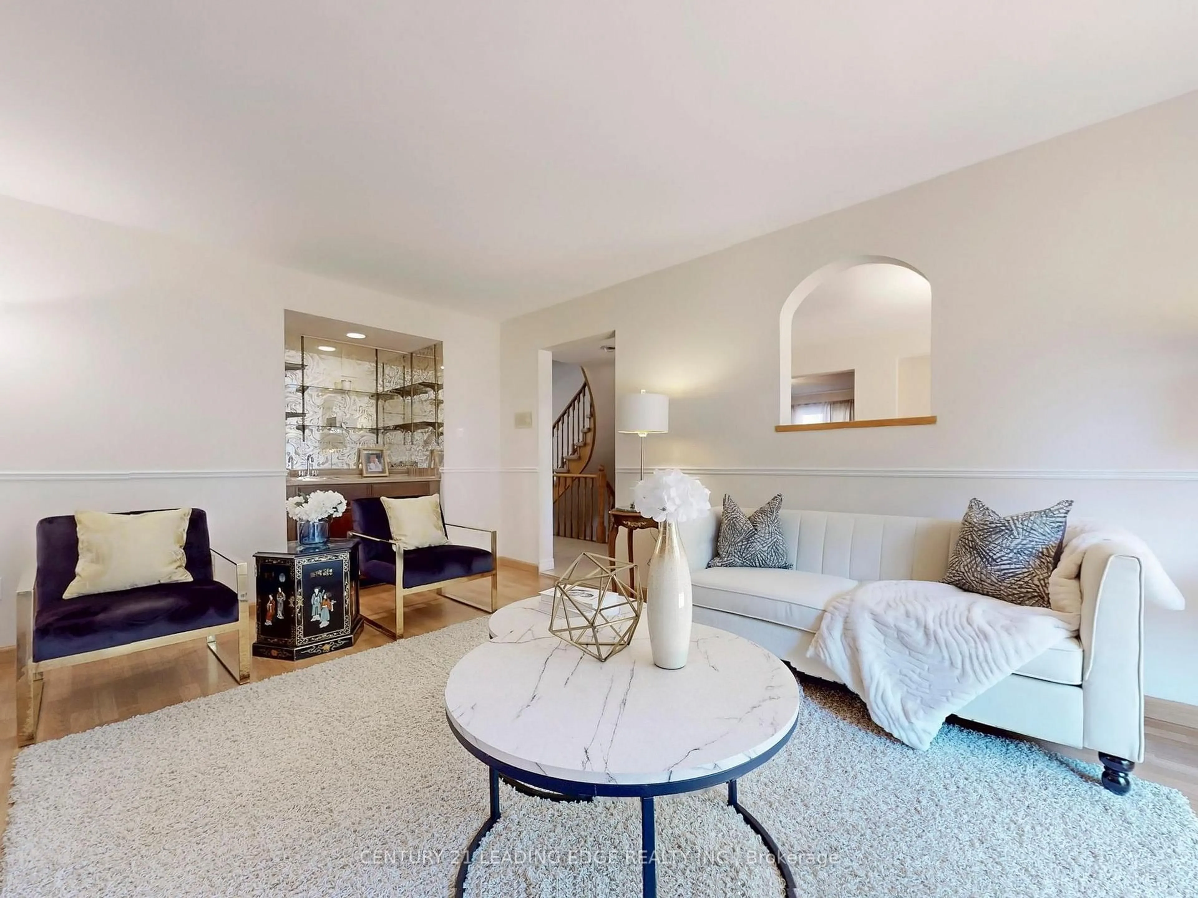 Living room with furniture, unknown for 547 Village Pkwy, Markham Ontario L3R 4K7