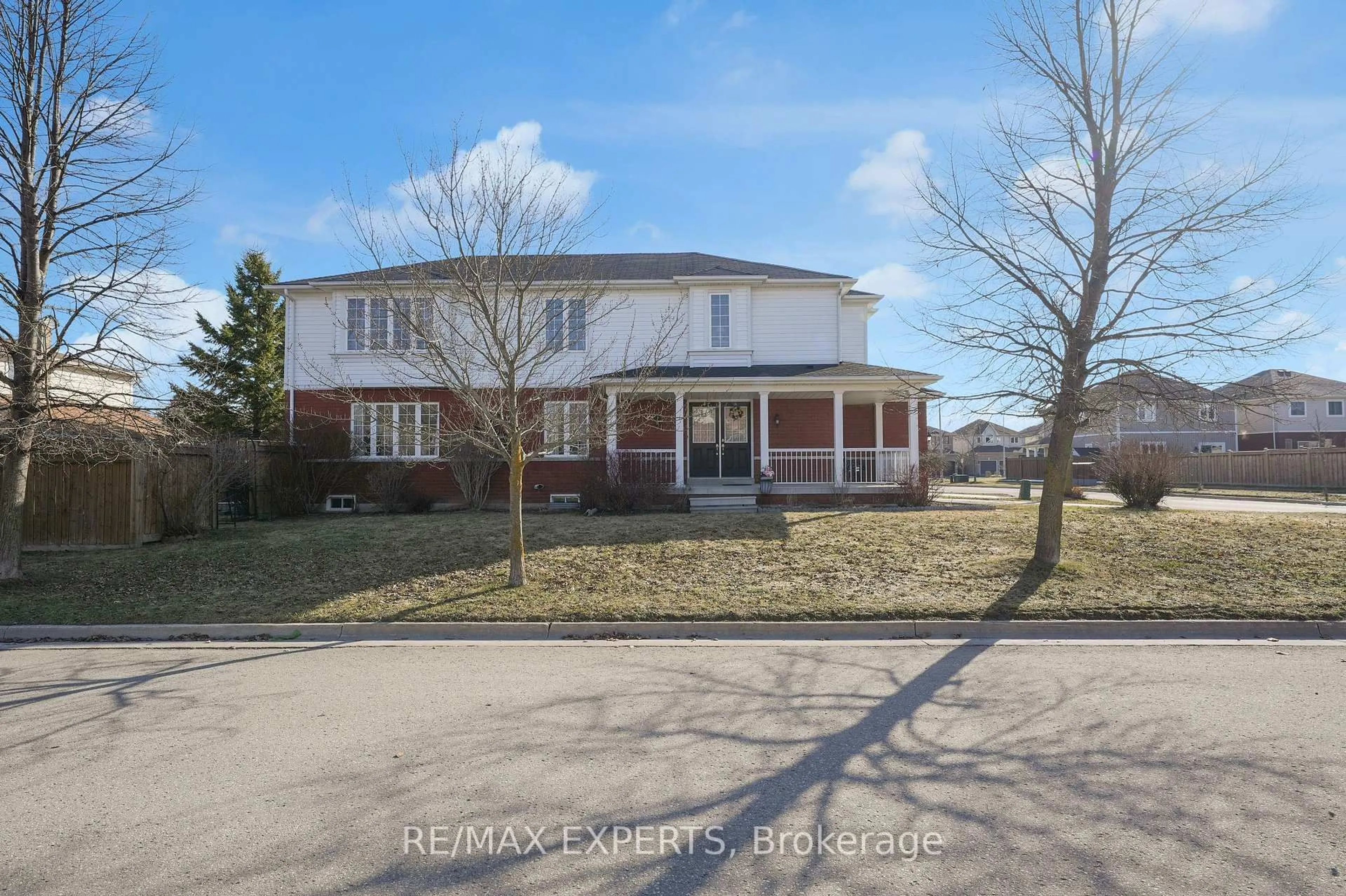 A pic from outside/outdoor area/front of a property/back of a property/a pic from drone, street for 36 Anderson Rd, New Tecumseth Ontario L9R 0A9