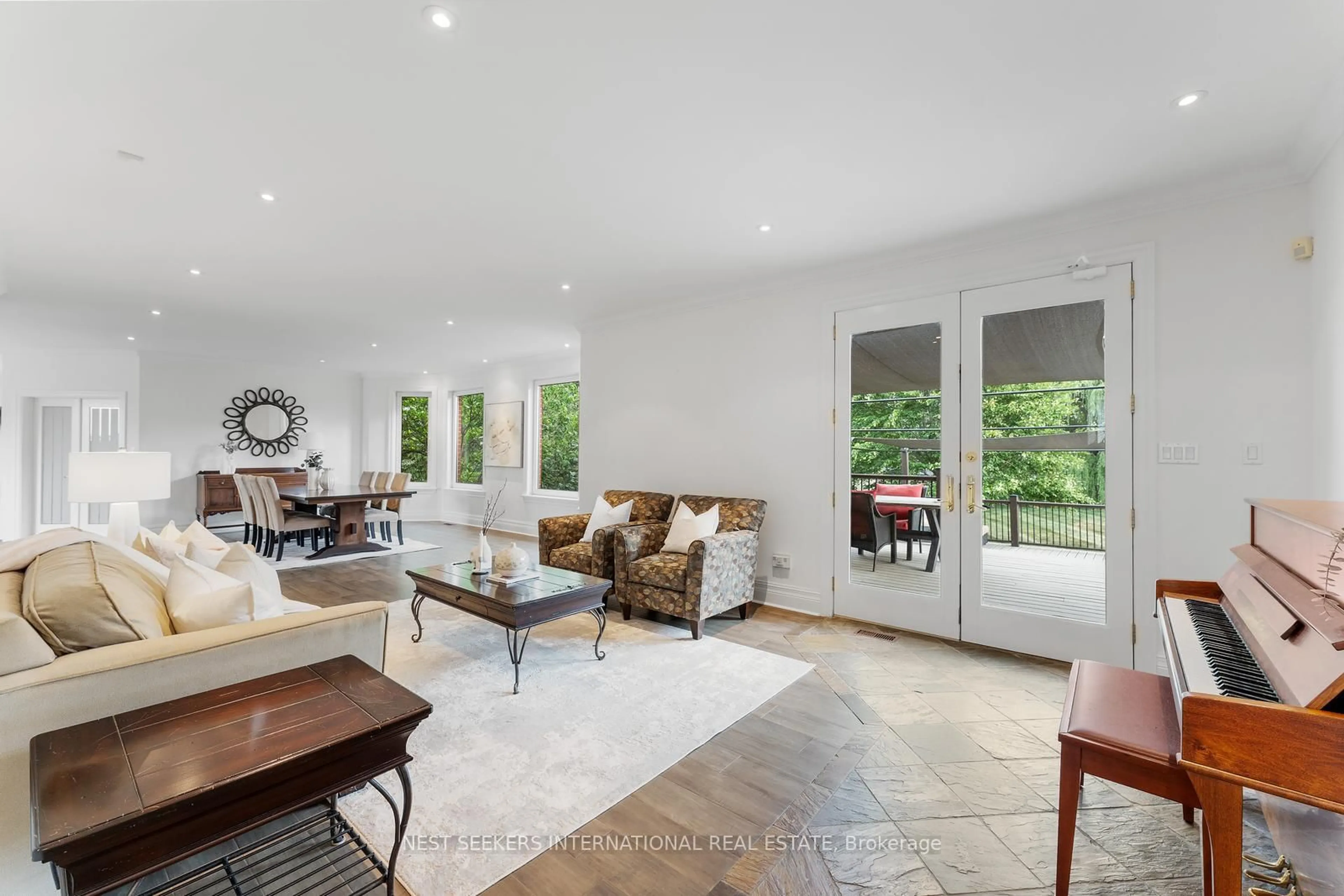 Living room with furniture, unknown for 42 Witherspoon Way, King Ontario L0G 1N0