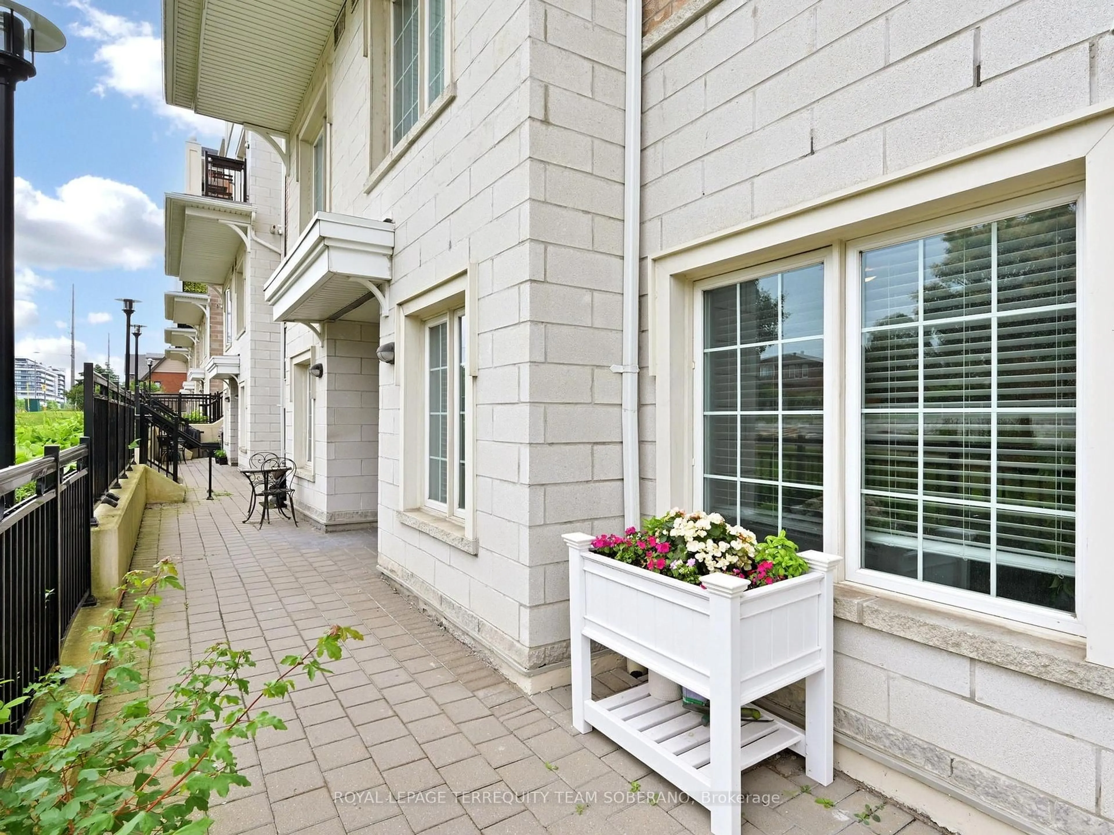 Unknown for 26 Bruce St #D03, Vaughan Ontario L4L 1J4