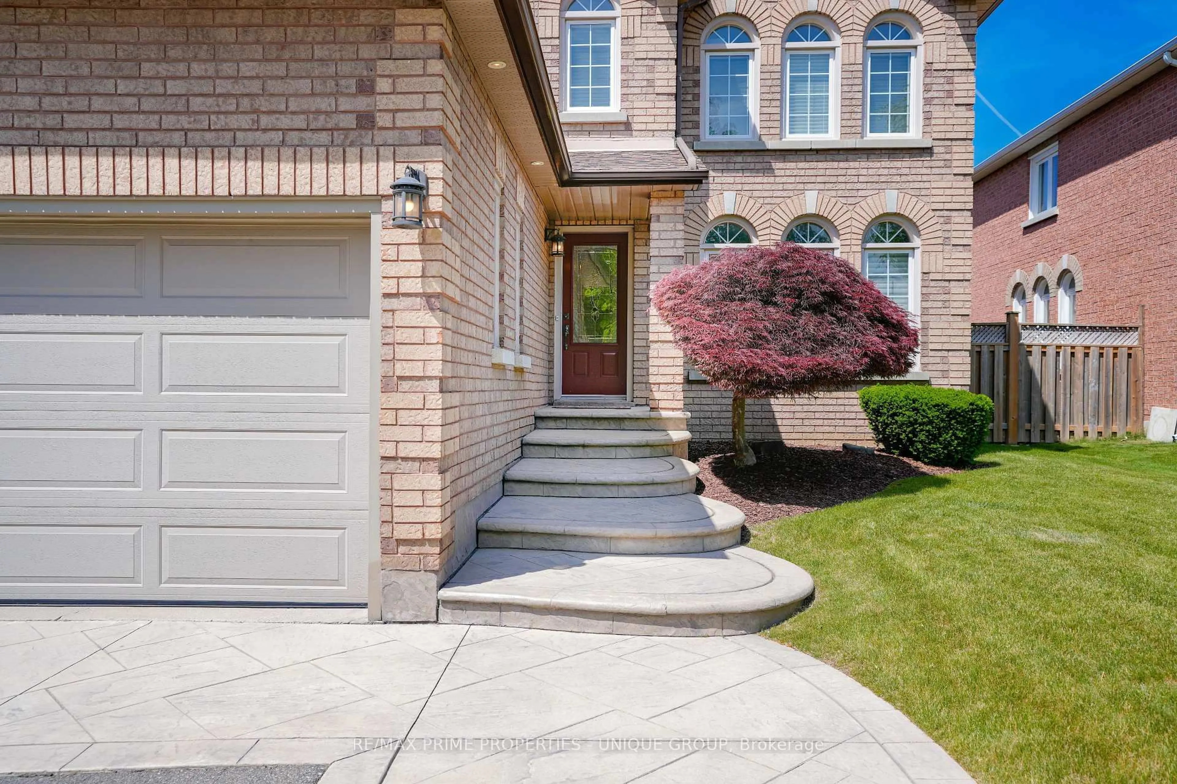 Home with brick exterior material, street for 81 DEIB Cres, Markham Ontario L3S 3W5