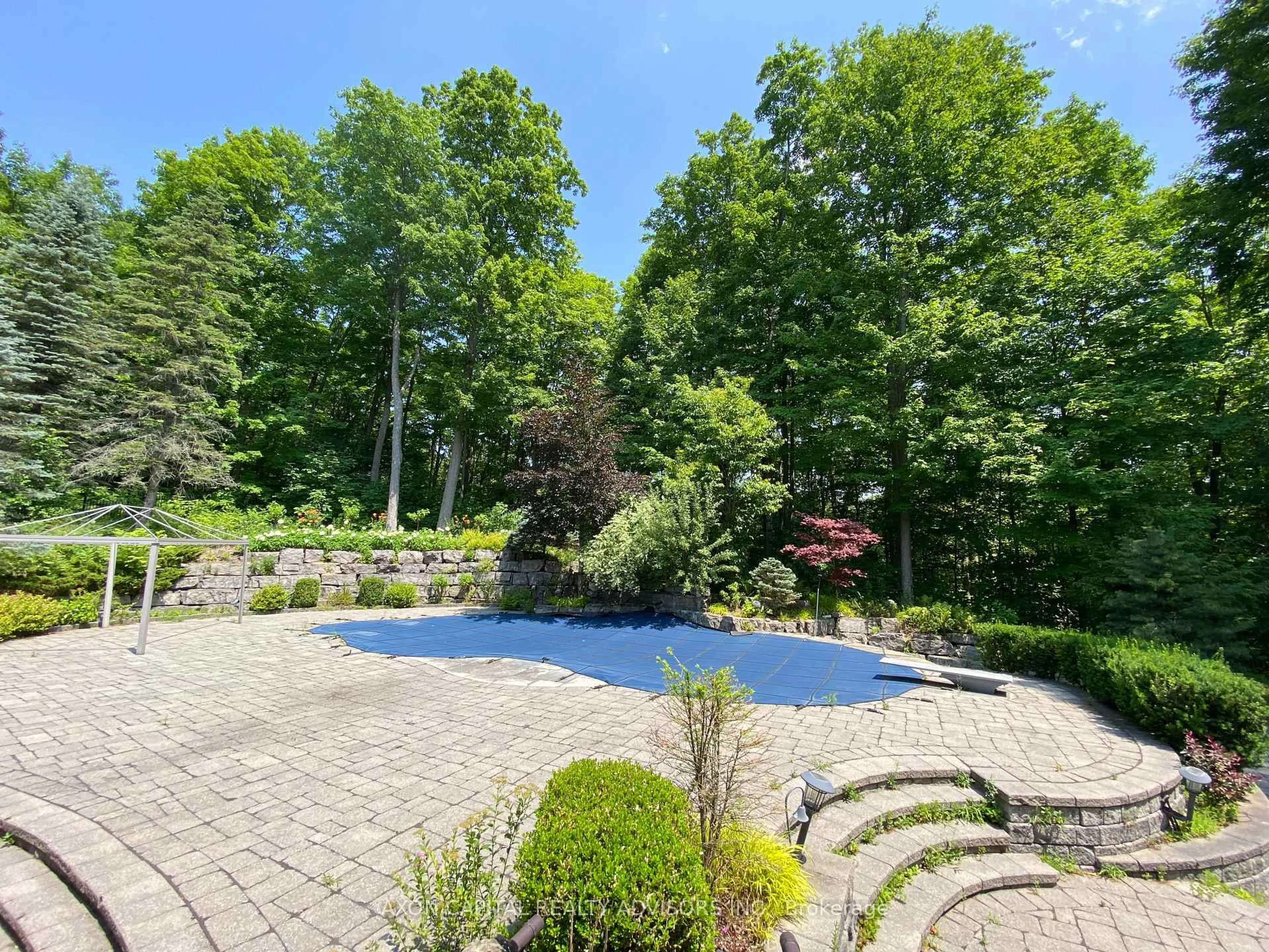 Patio, water/lake/river/ocean view for 19 Blue Ridge Tr, Whitchurch-Stouffville Ontario L4A 2L4