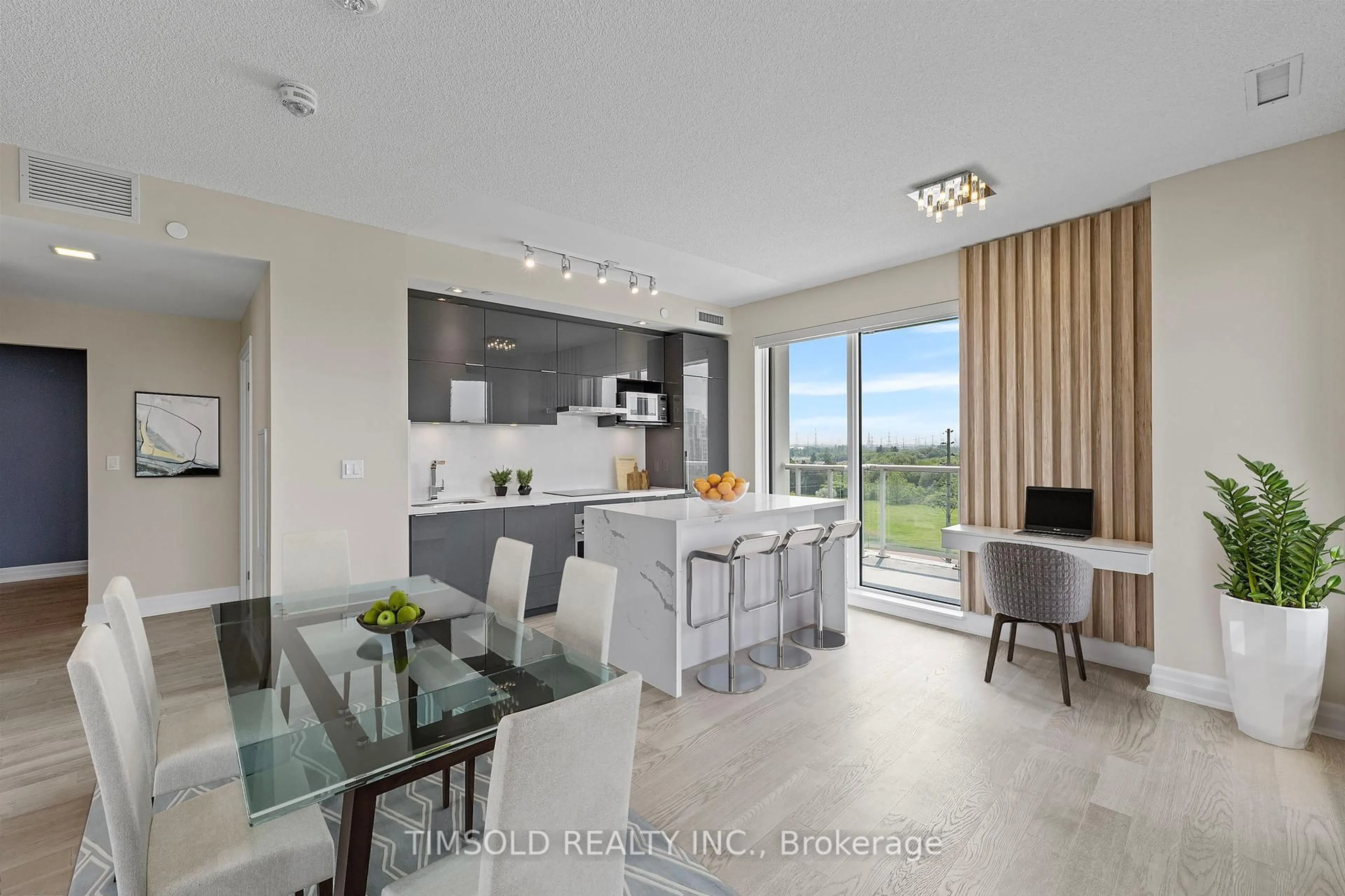 Open concept kitchen, ceramic/tile floor for 10 Rouge Valley Dr #722, Markham Ontario L6G 0G9