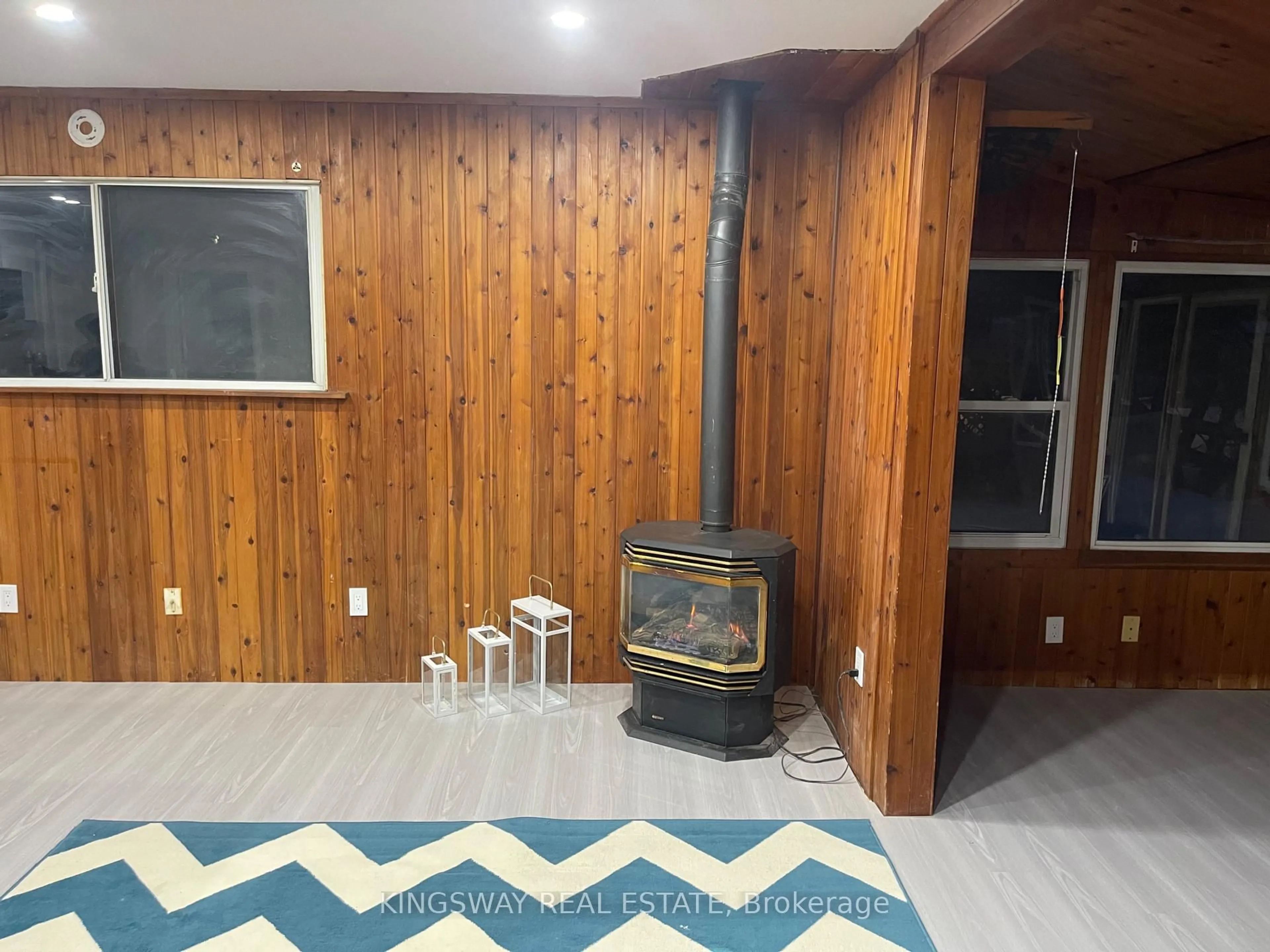 A pic of a room for 2038 St Johns Rd, Innisfil Ontario L9S 1V4